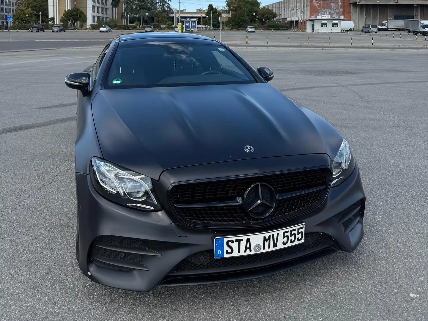 Mercedes-Benz E 200 E 200 Coupe 9G-TRONIC AMG Line Weiß - 2