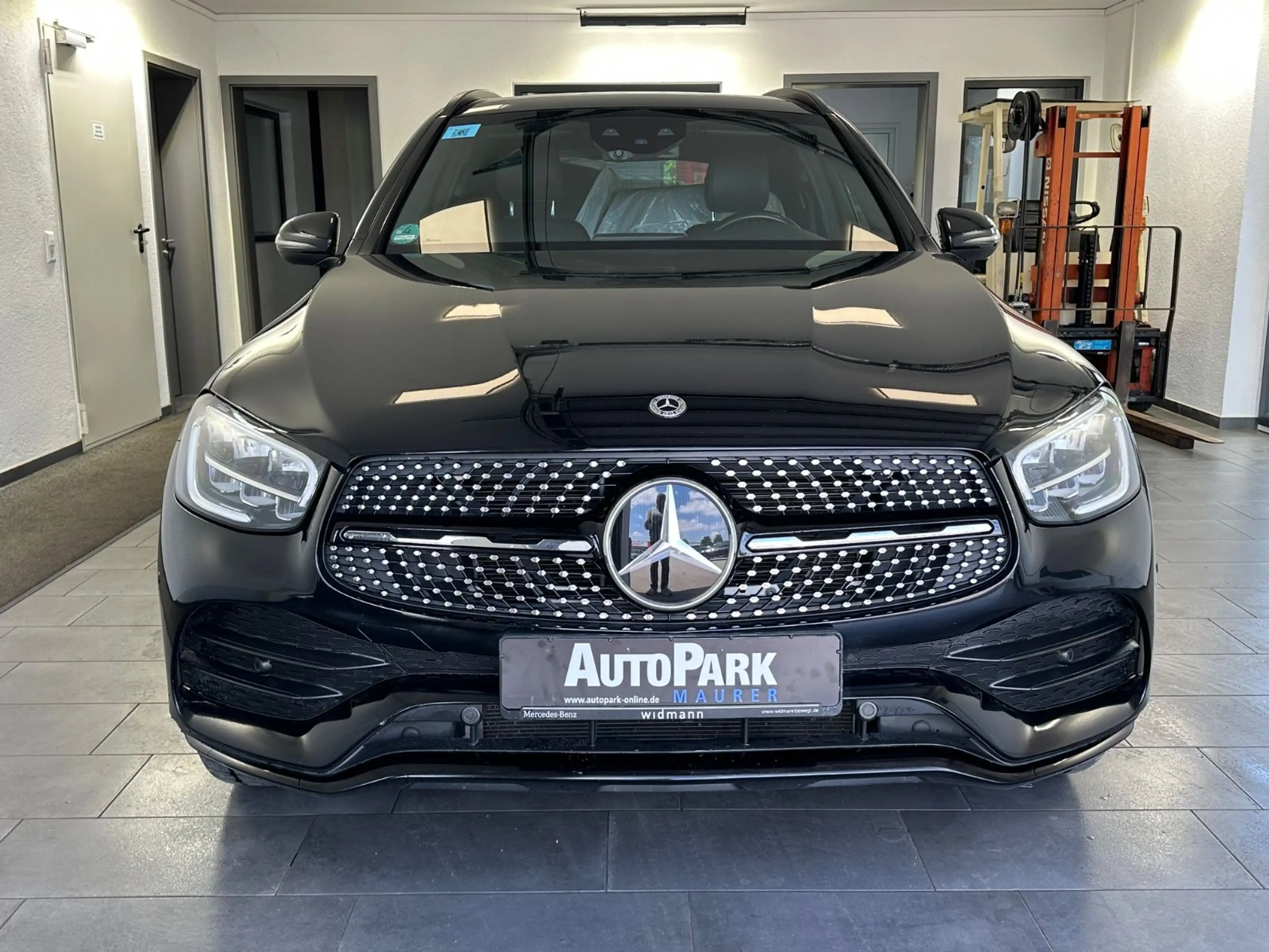 Mercedes-Benz GLC 400 d 4Matic AMG*Pano*AHK* — photo 5
