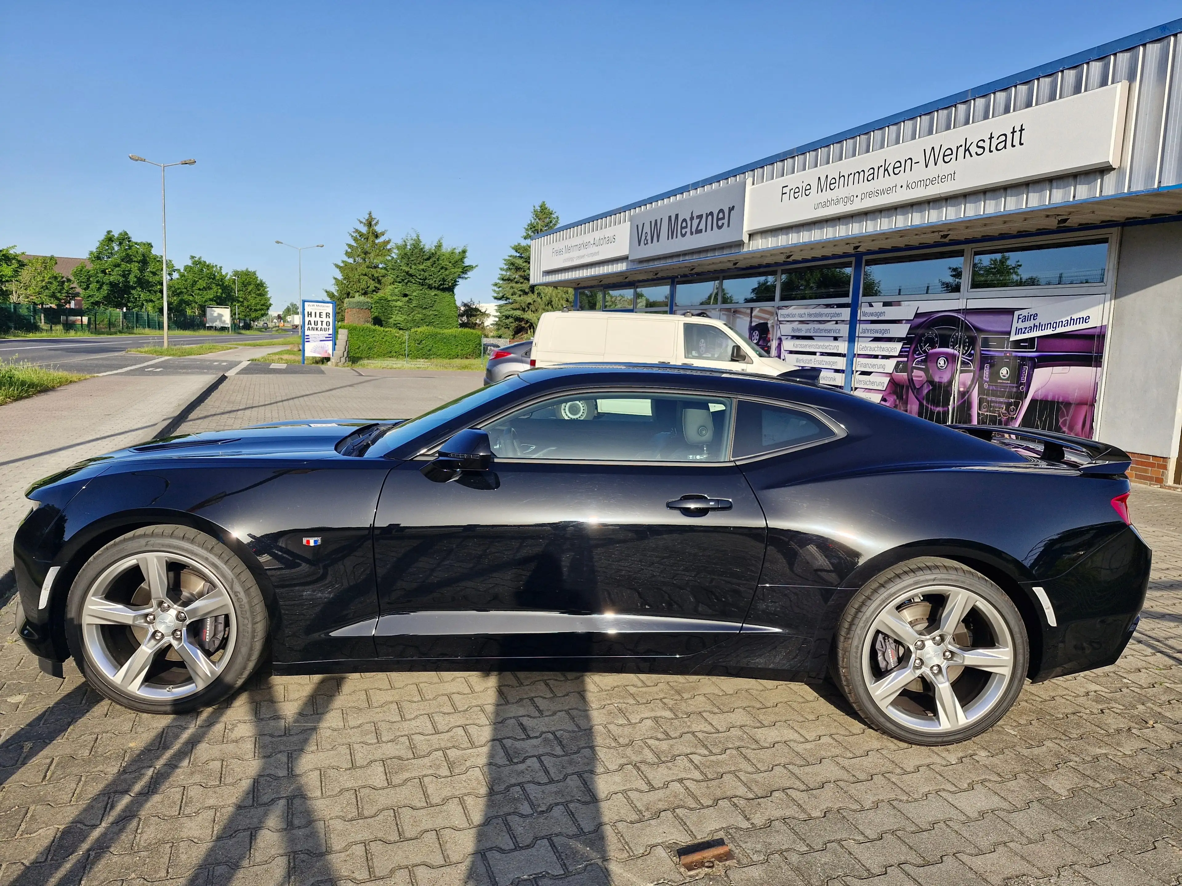 Chevrolet Camaro V8 — photo 10