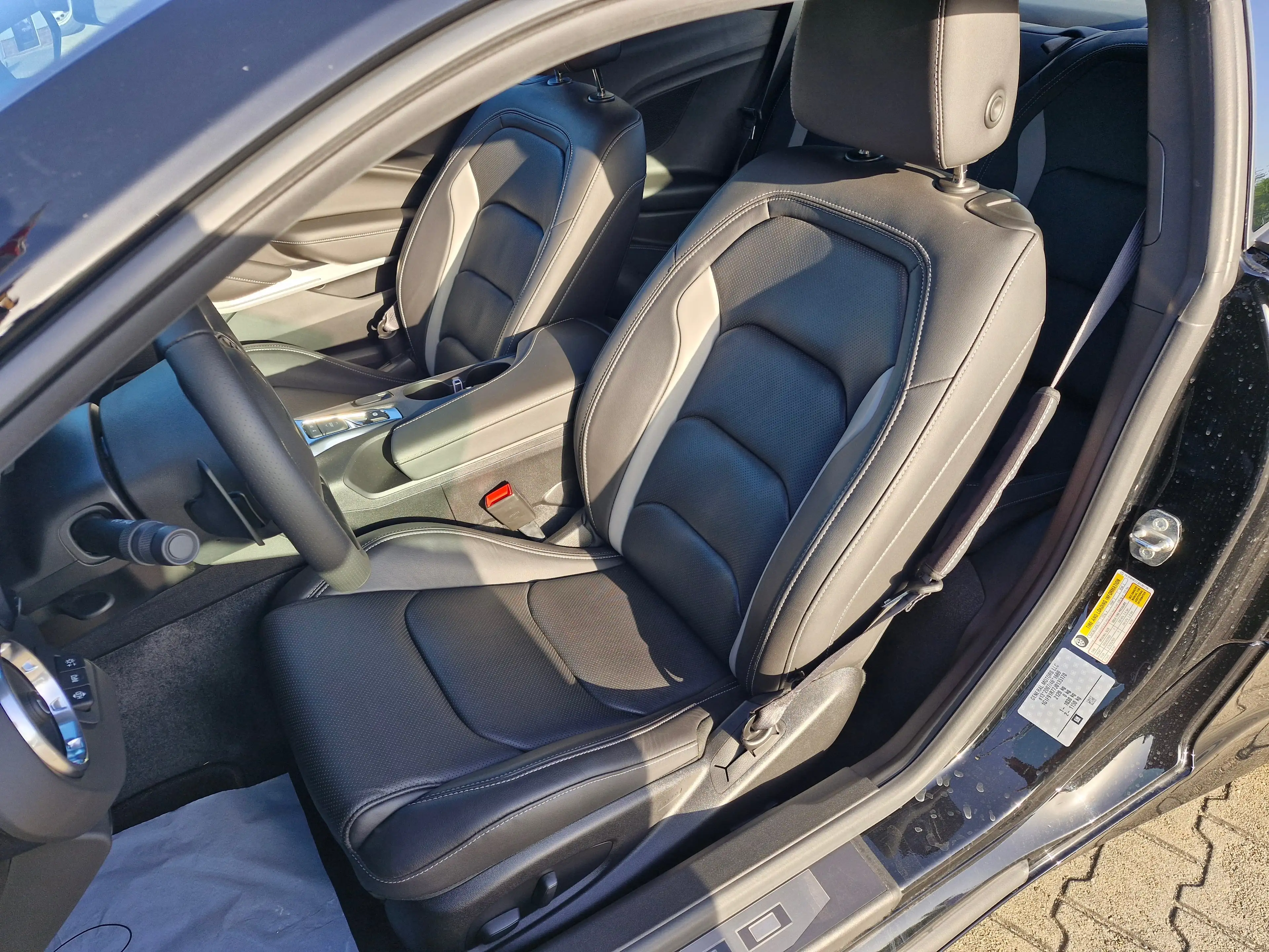 Chevrolet Camaro V8 — photo 13