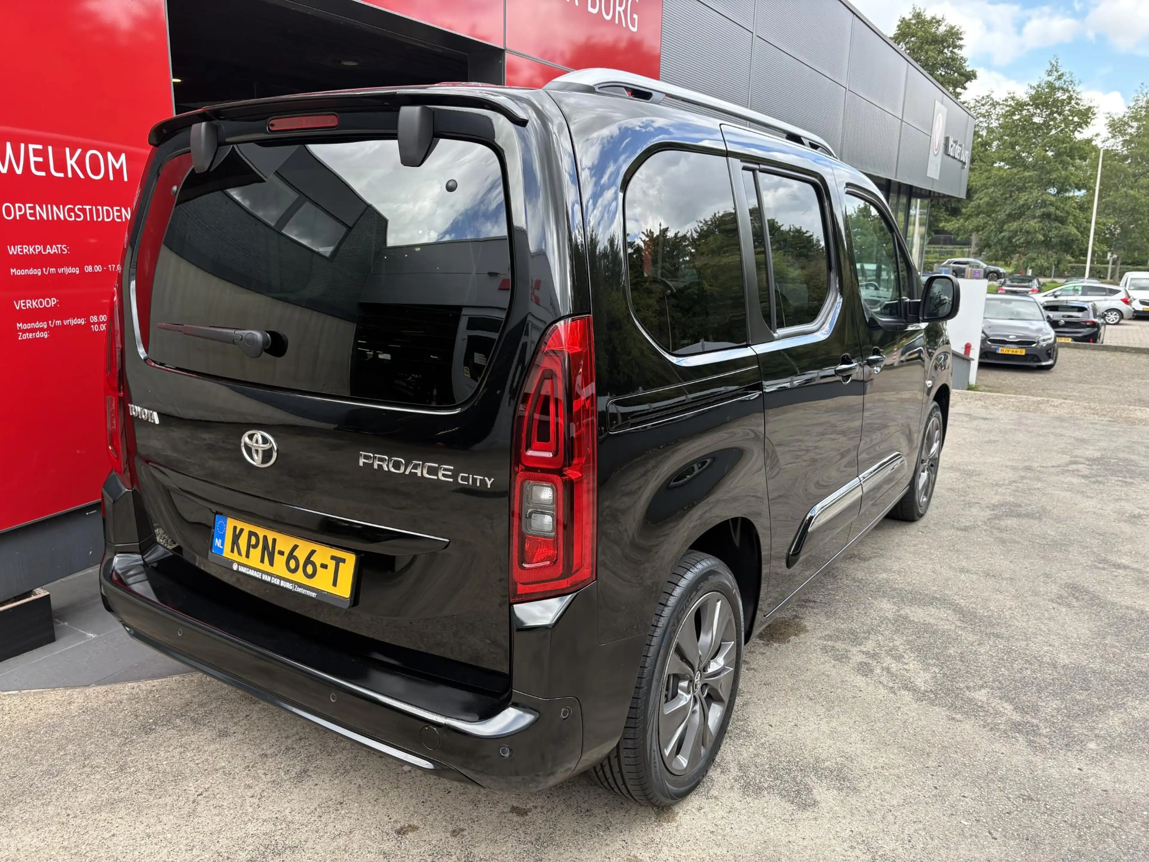 Toyota Proace City Verso 1.2 Turbo Dynamic — photo 7