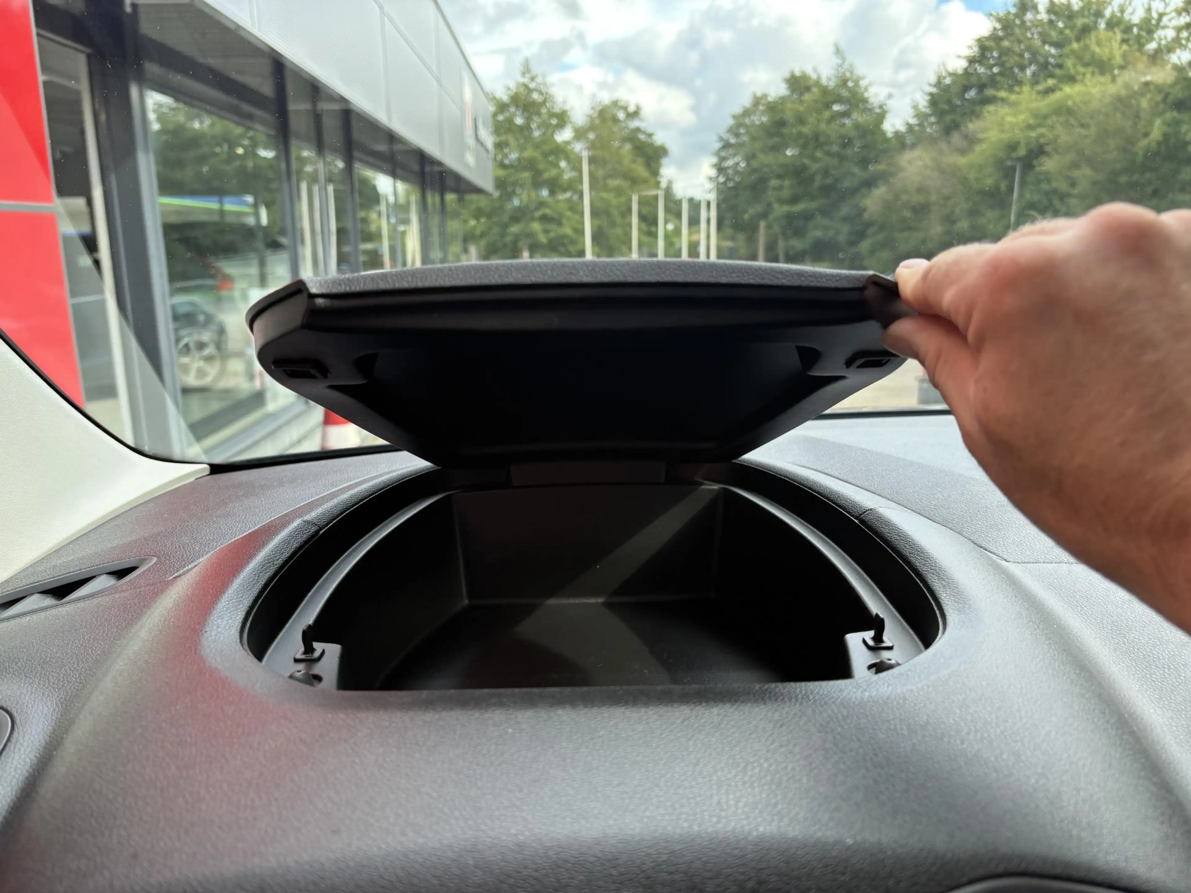 Toyota Proace City Verso 1.2 Turbo Dynamic — photo 38