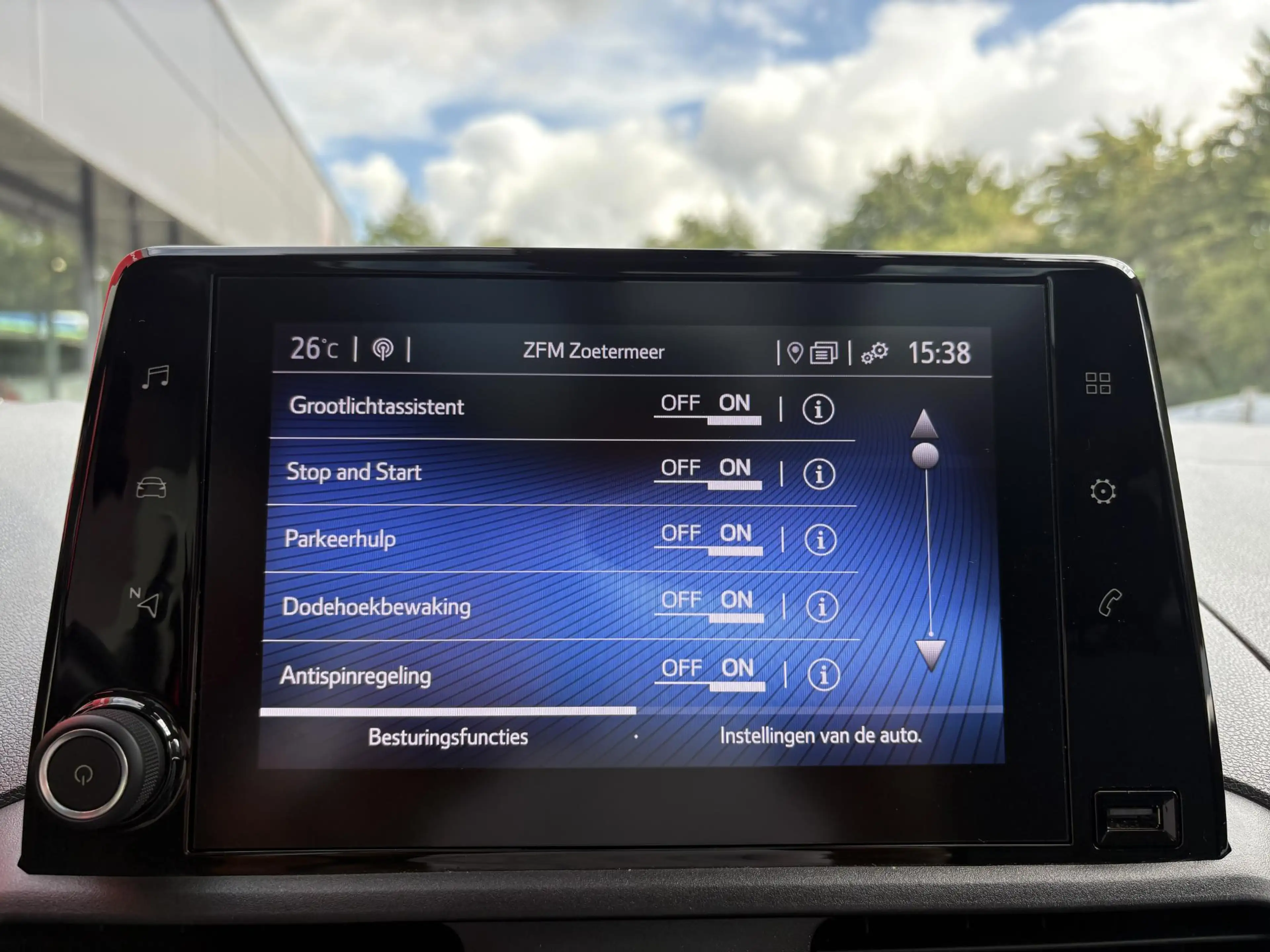 Toyota Proace City Verso 1.2 Turbo Dynamic — photo 26