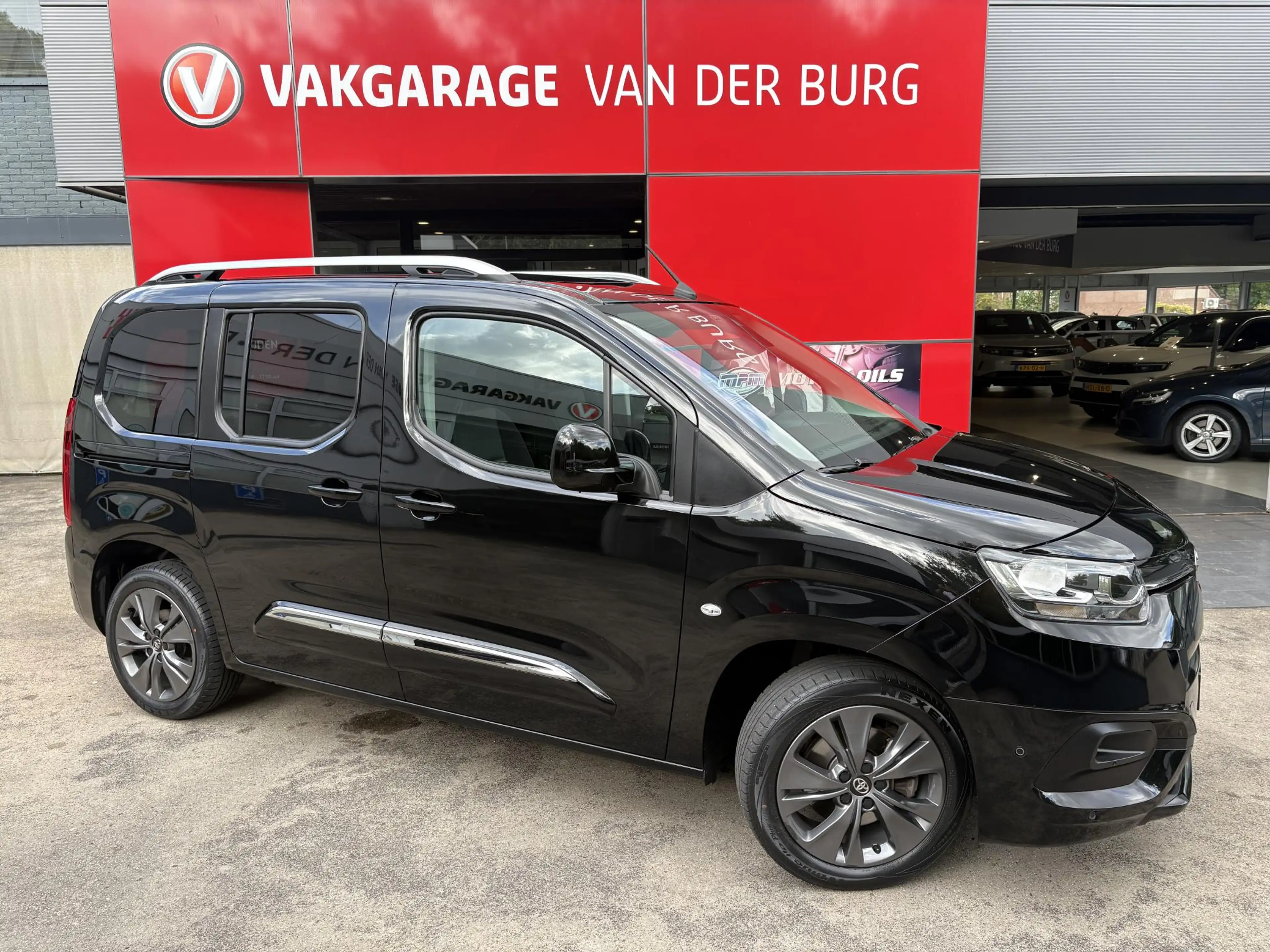Toyota Proace City Verso 1.2 Turbo Dynamic — photo 12
