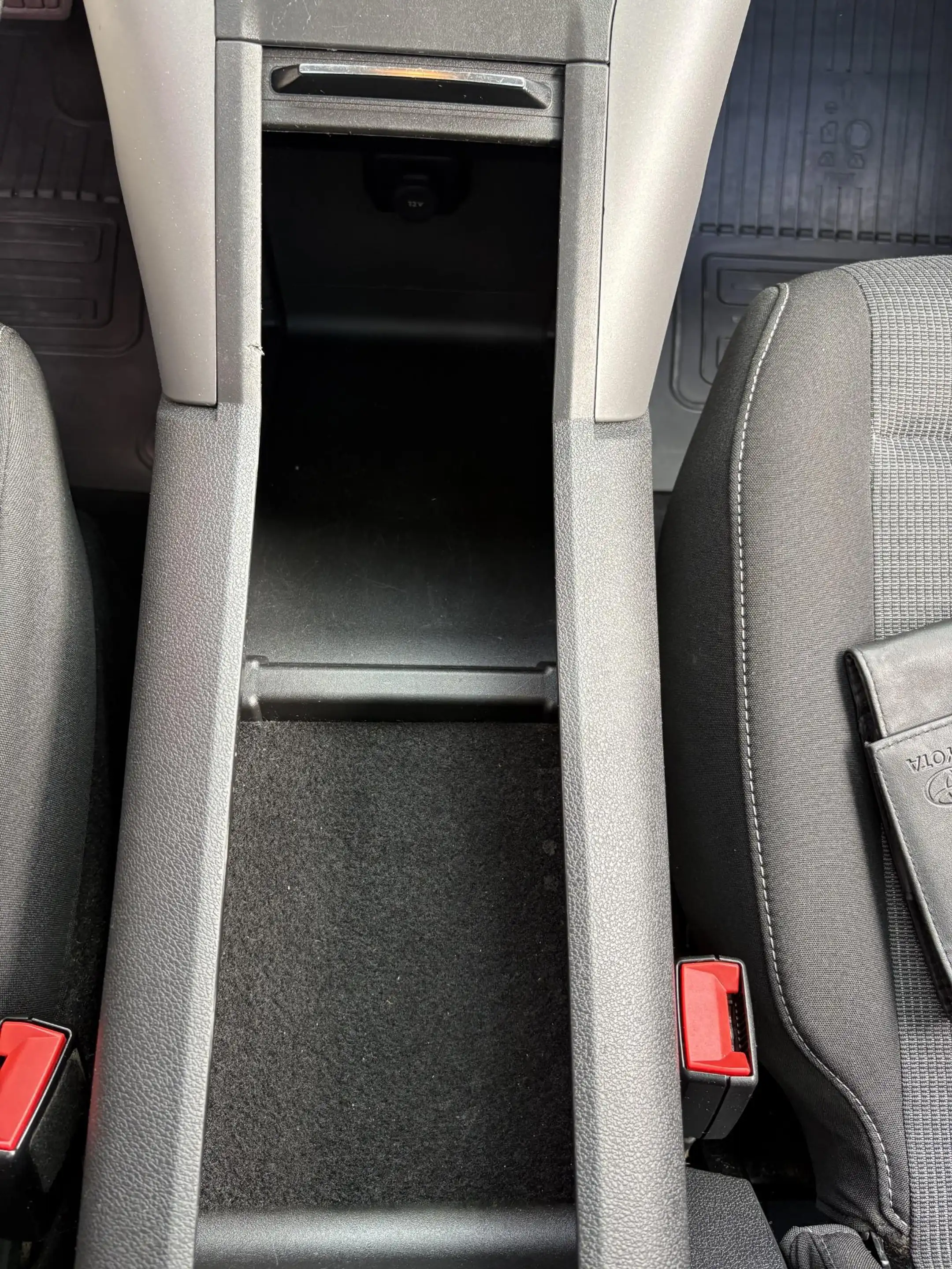 Toyota Proace City Verso 1.2 Turbo Dynamic — photo 35