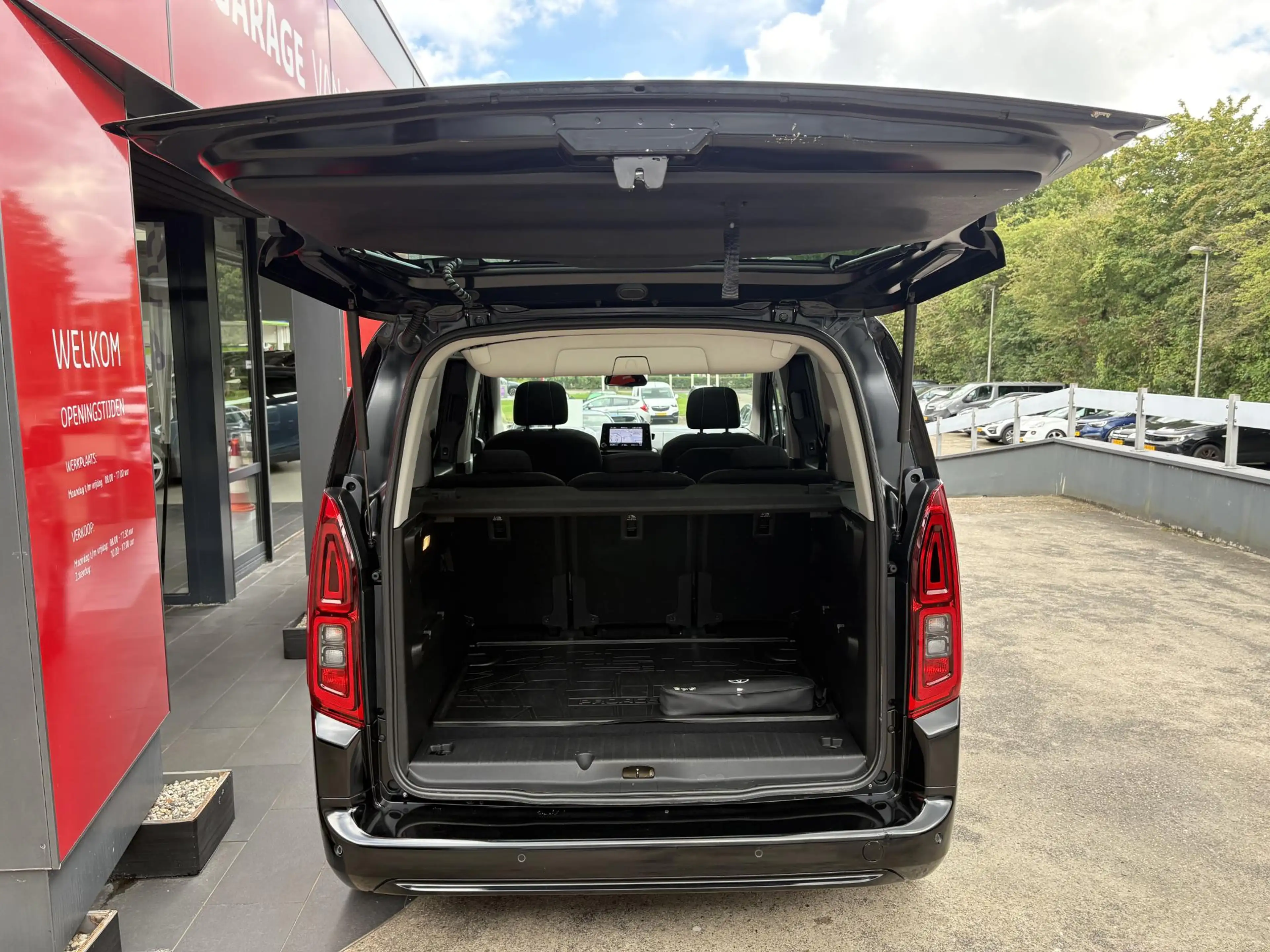 Toyota Proace City Verso 1.2 Turbo Dynamic — photo 10