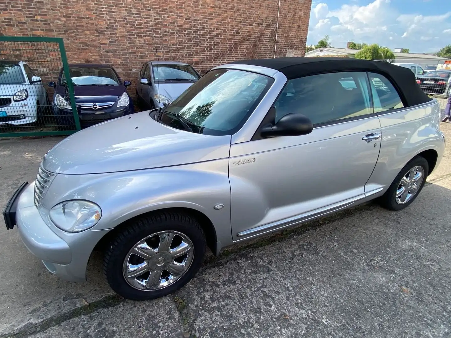 Chrysler PT Cruiser Cabrio 2.4 Limited Aut.+Leder+Navi+SH Argintiu - 1