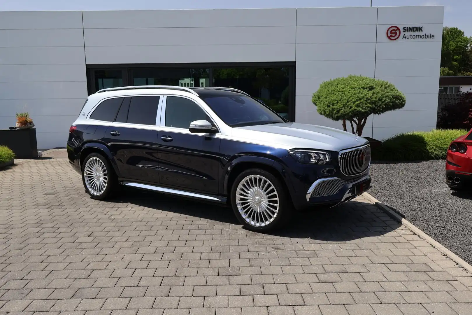 Mercedes-Benz GLS 600 4M Maybach TwoTone-Executive-AHK-Pano Blauw - 2