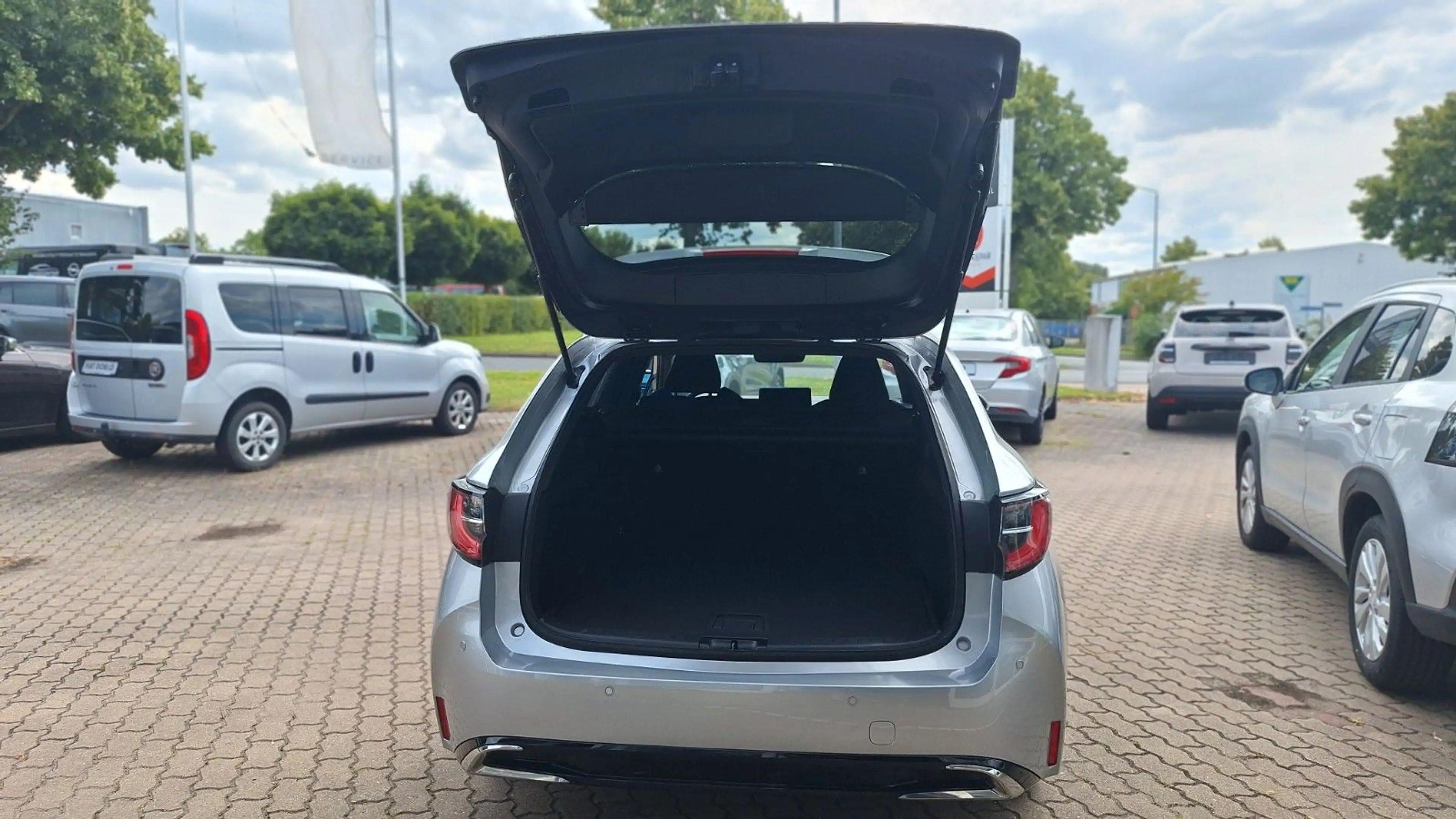 Suzuki Swace 1.8 Hybrid Comfort+ — photo 6