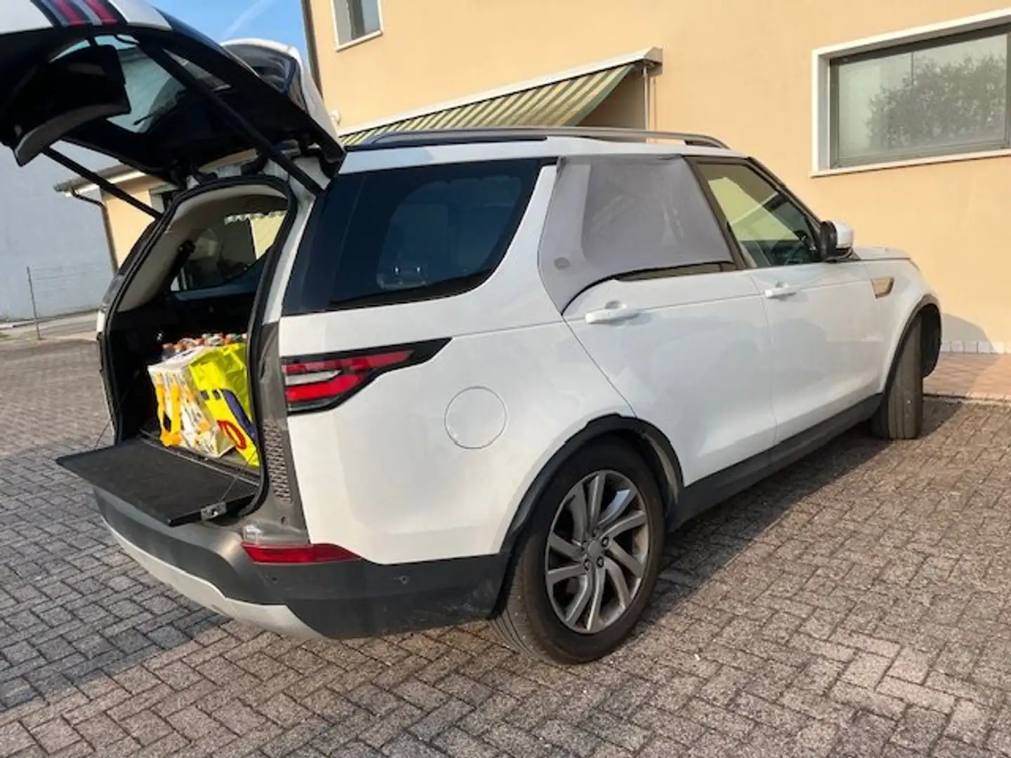 Land Rover Discovery HSE SD4 240 CV LIMITED FULL NAVI + led+ ACC+SED RI Bianco - 2