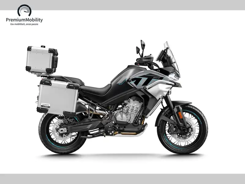 CFMOTO 800 MT - foto 2