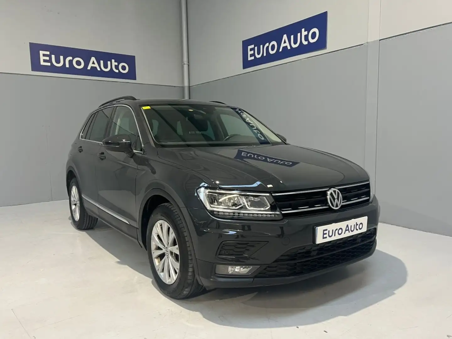 Volkswagen Tiguan 2.0TDI Advance 110kW Gris - 1