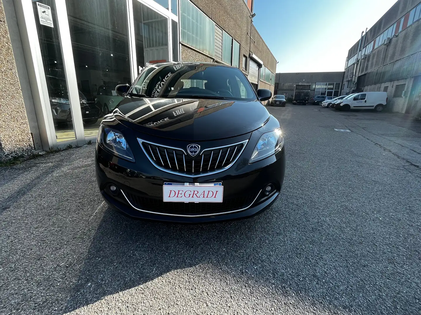Lancia Ypsilon 1.0 firefly hybrid Gold - PERFETTA NEOPATENTATI Nero - 2