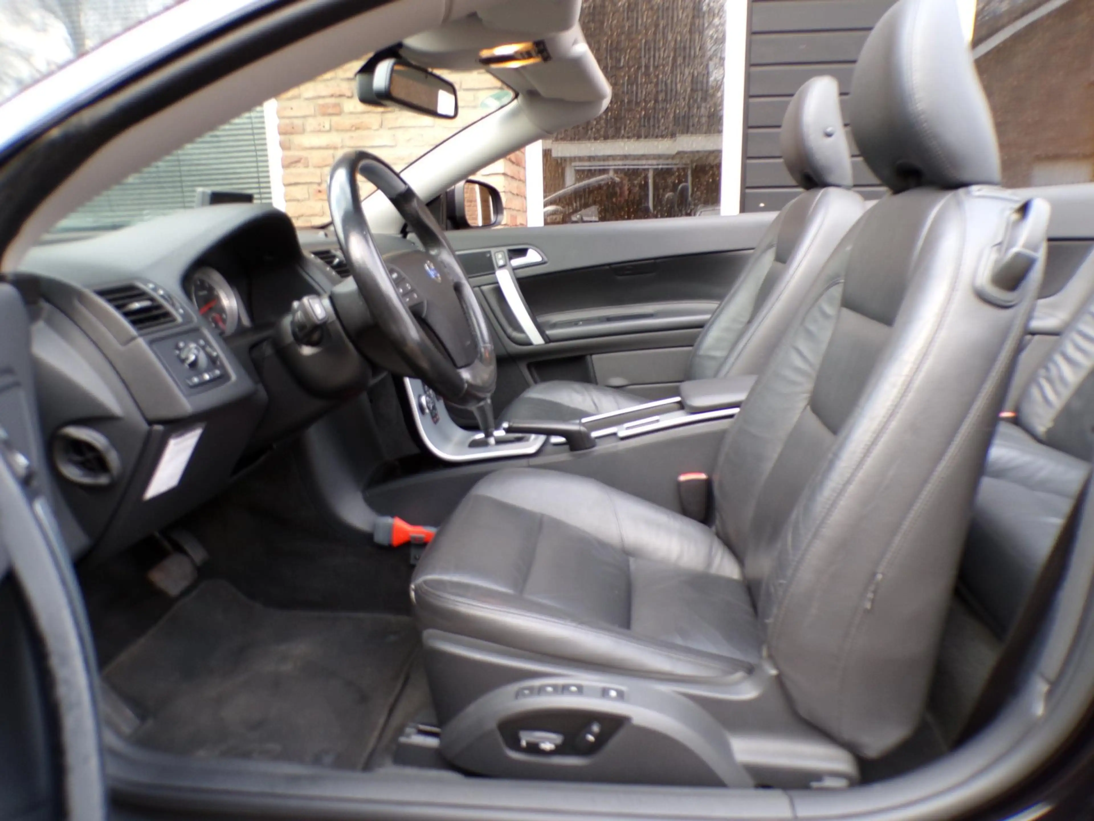 Volvo C70 Convertible 2.5 T5 Tourer Automaat / Leder / Navi — photo 4