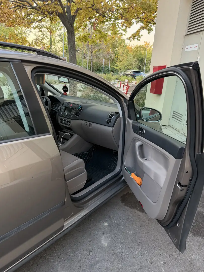 Volkswagen Golf Plus 1.6 TDI DPF DSG Highline - 2