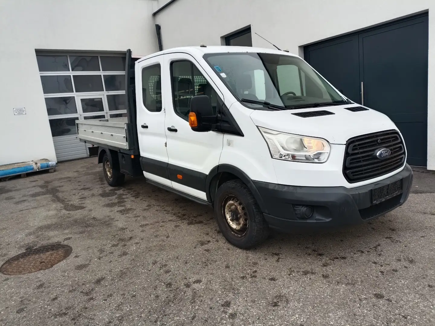 Ford Transit Fahrgestell 2,2 TDCi L3H1 350 DK Trend, Klima Weiß - 1