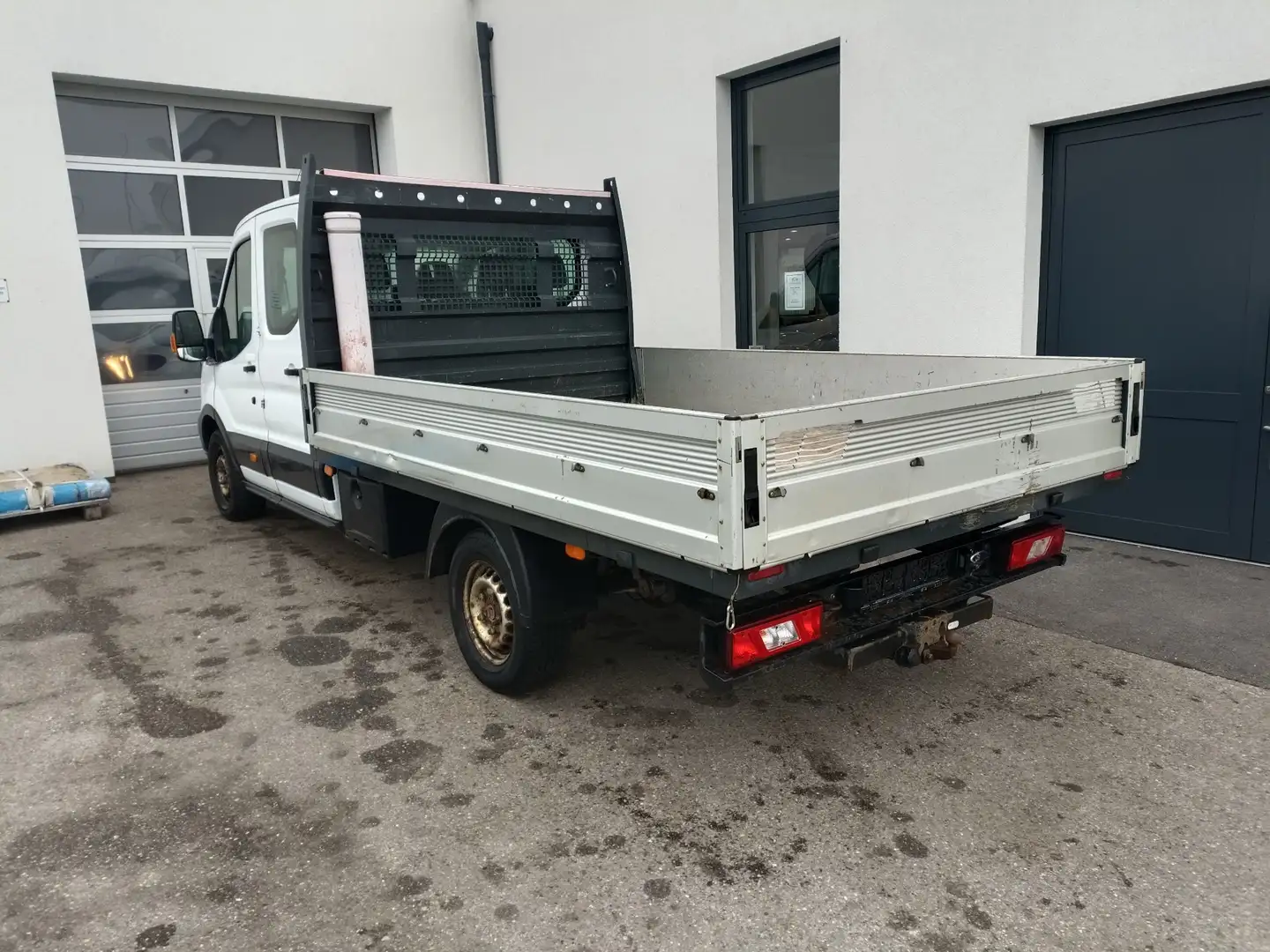 Ford Transit Fahrgestell 2,2 TDCi L3H1 350 DK Trend, Klima Weiß - 2