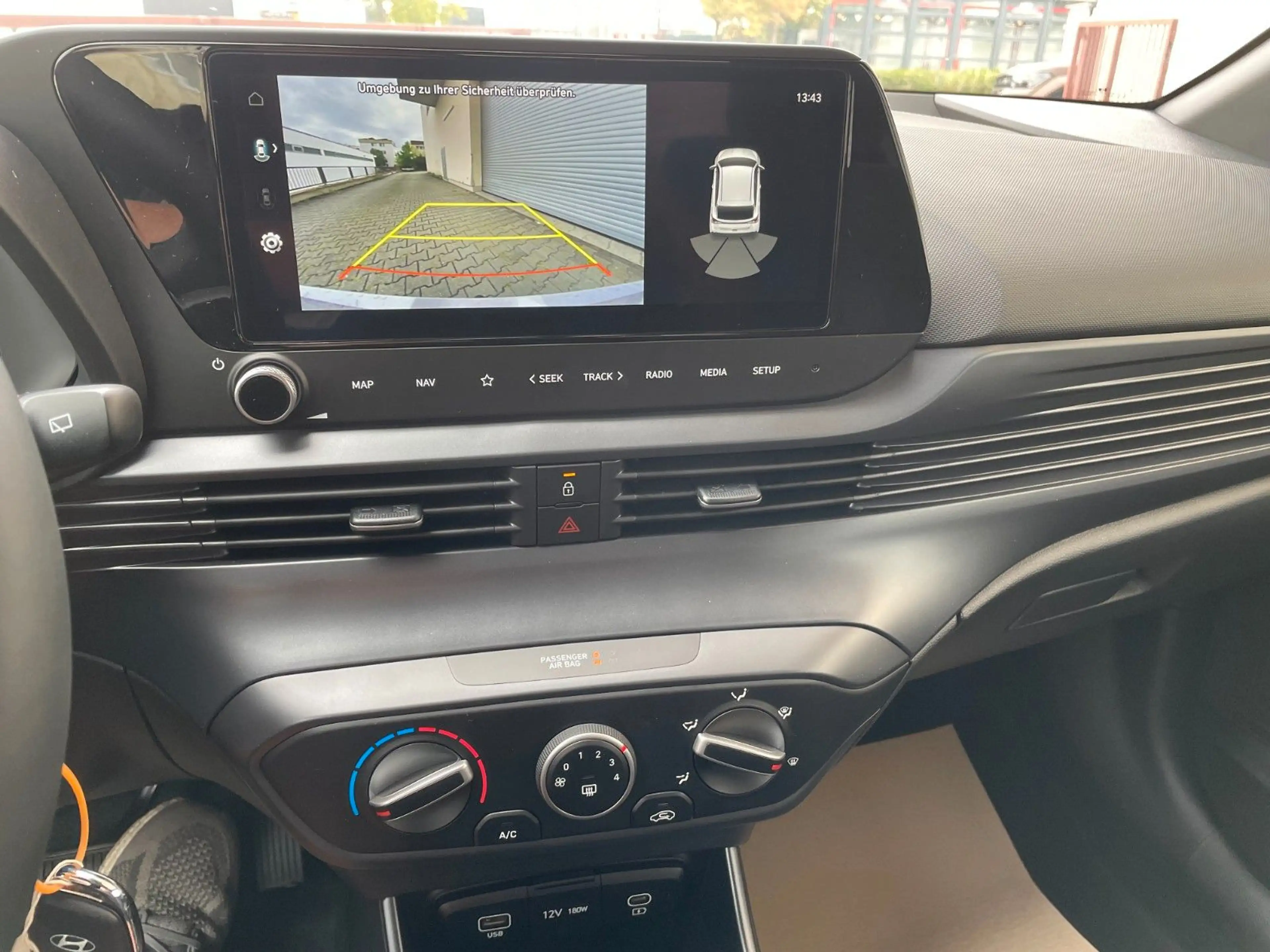 Hyundai i20 GO Plus Kamera AHK abn. LHZ 5 Jahre Garantie — photo 15
