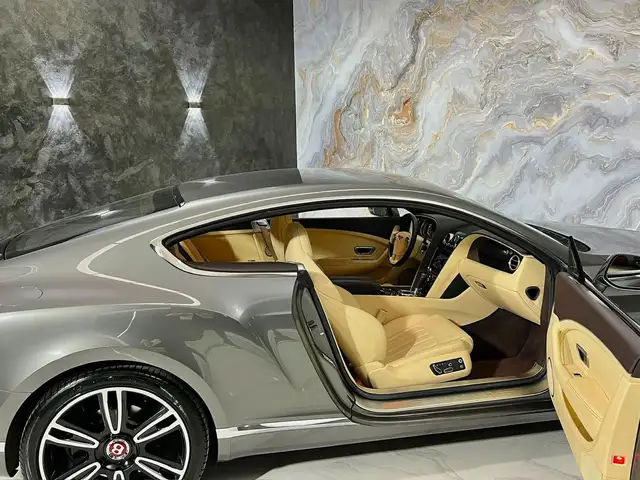 Bentley Continental GT V8 * NUR 55.000KM * MAGNOLIA CREME - BURNT OAK* Ansicht 25