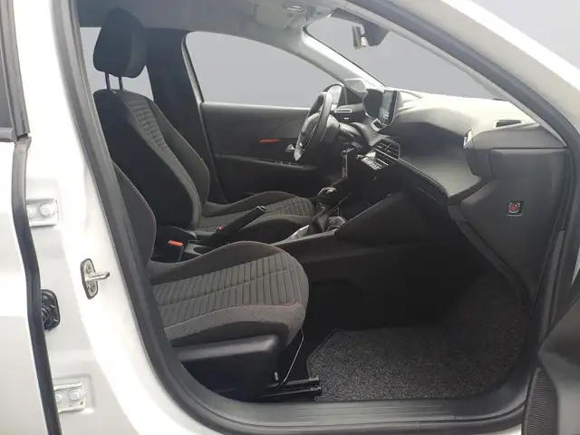 Peugeot 208 view 13