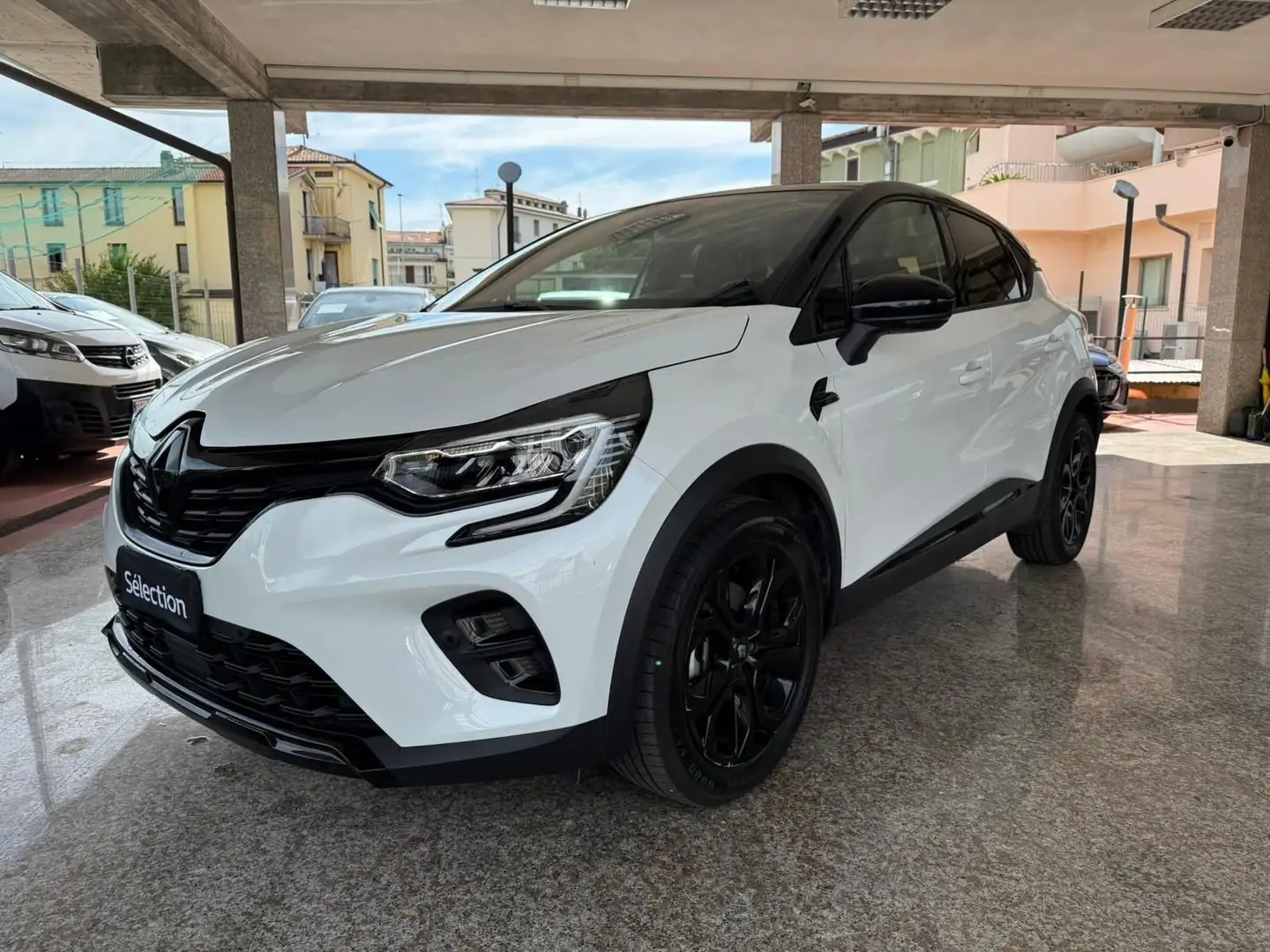 Renault Captur Plug-in Hybrid E-Tech 160CV Rive Gauche Weiß - 1