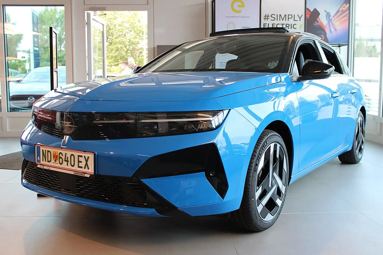 Opel Astra Elektro 58kWh Ultimate Blau - 1