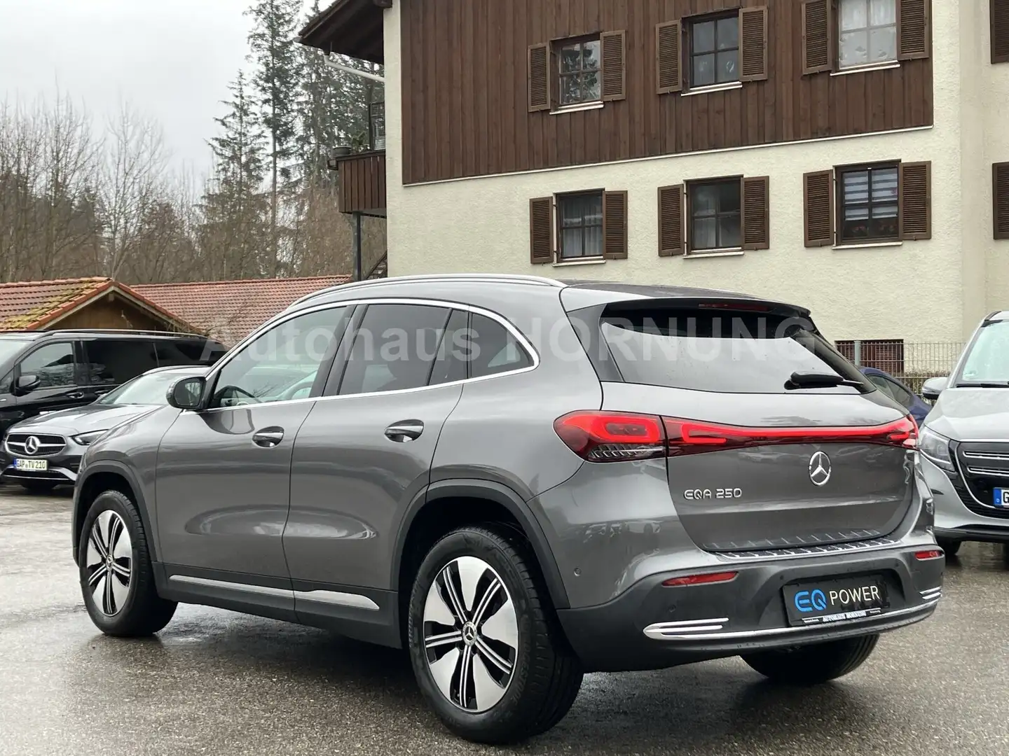 Mercedes-Benz EQA 250 EQA 250 ELECTRIC ART ADVANCED LED BURM. KAMERA Grijs - 2