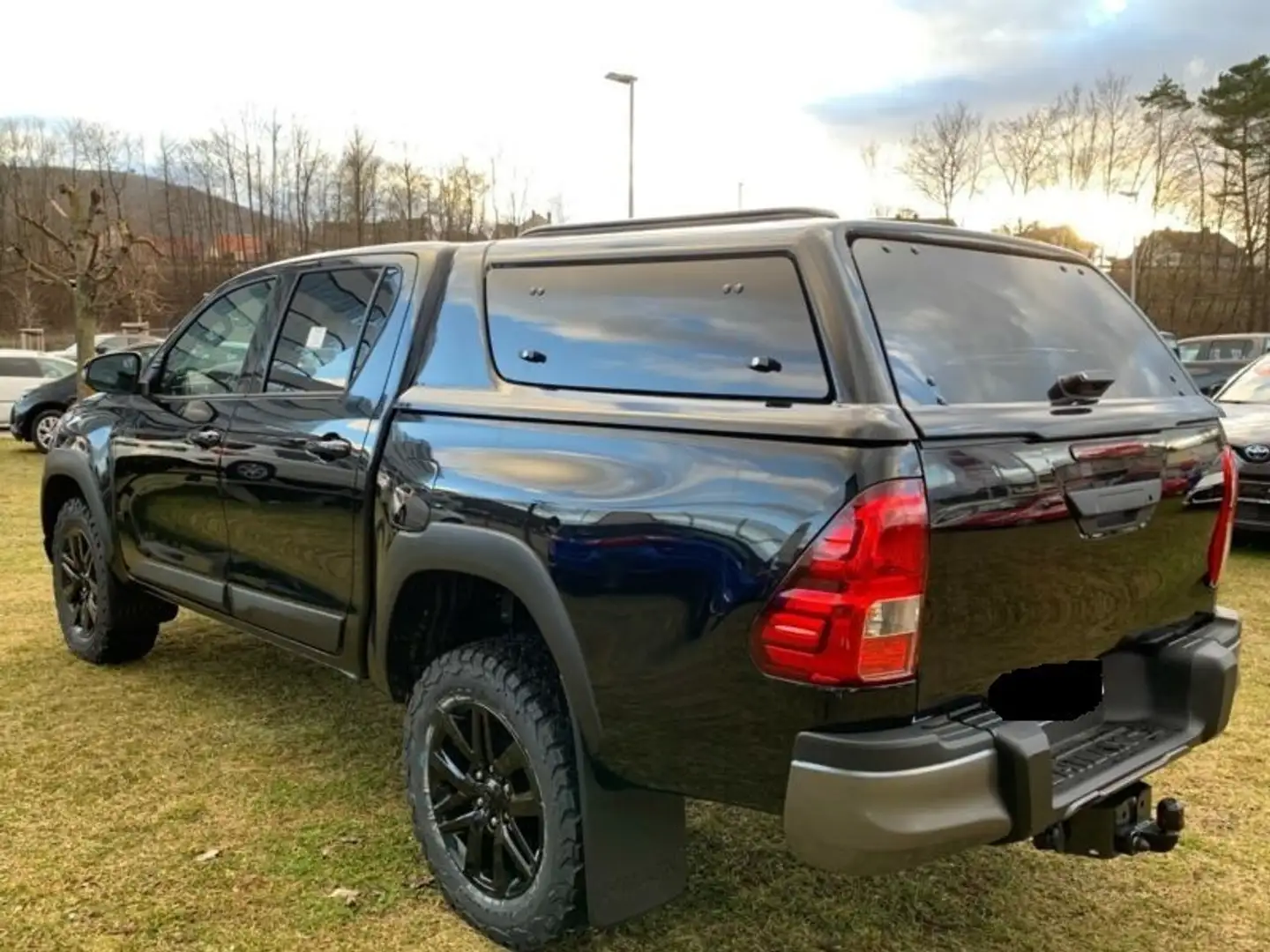 Toyota Hilux 4x4 Double Cab Autm. Executive - 2