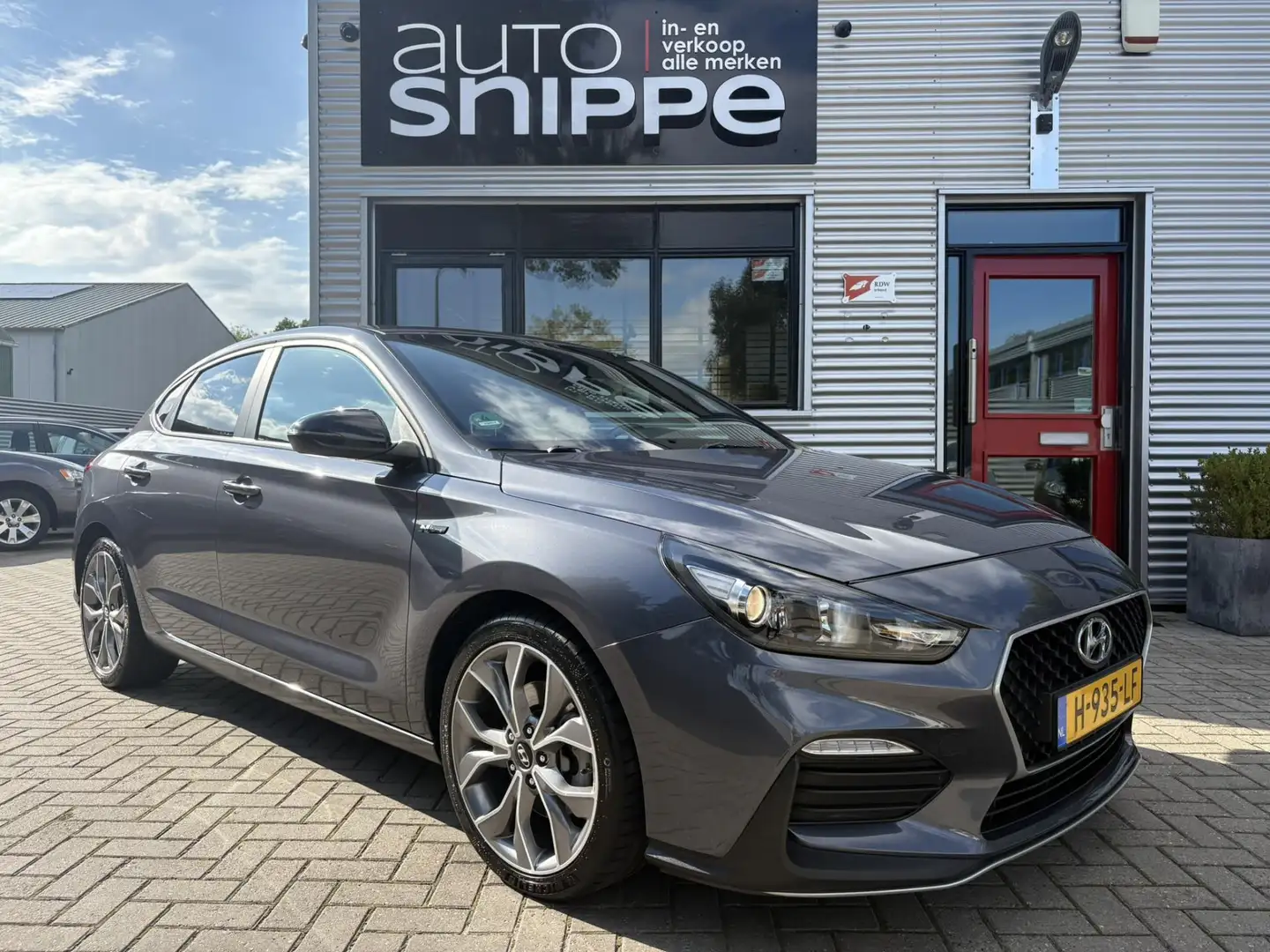 Hyundai i30 Fastback 1.4 T-GDI N Line -AUTOMAAT-CLIMA-CRUISE-K Grijs - 2
