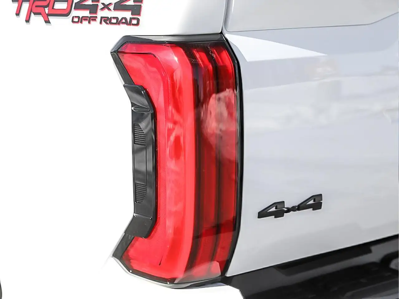 Toyota Tundra снимка Toyota Tundra