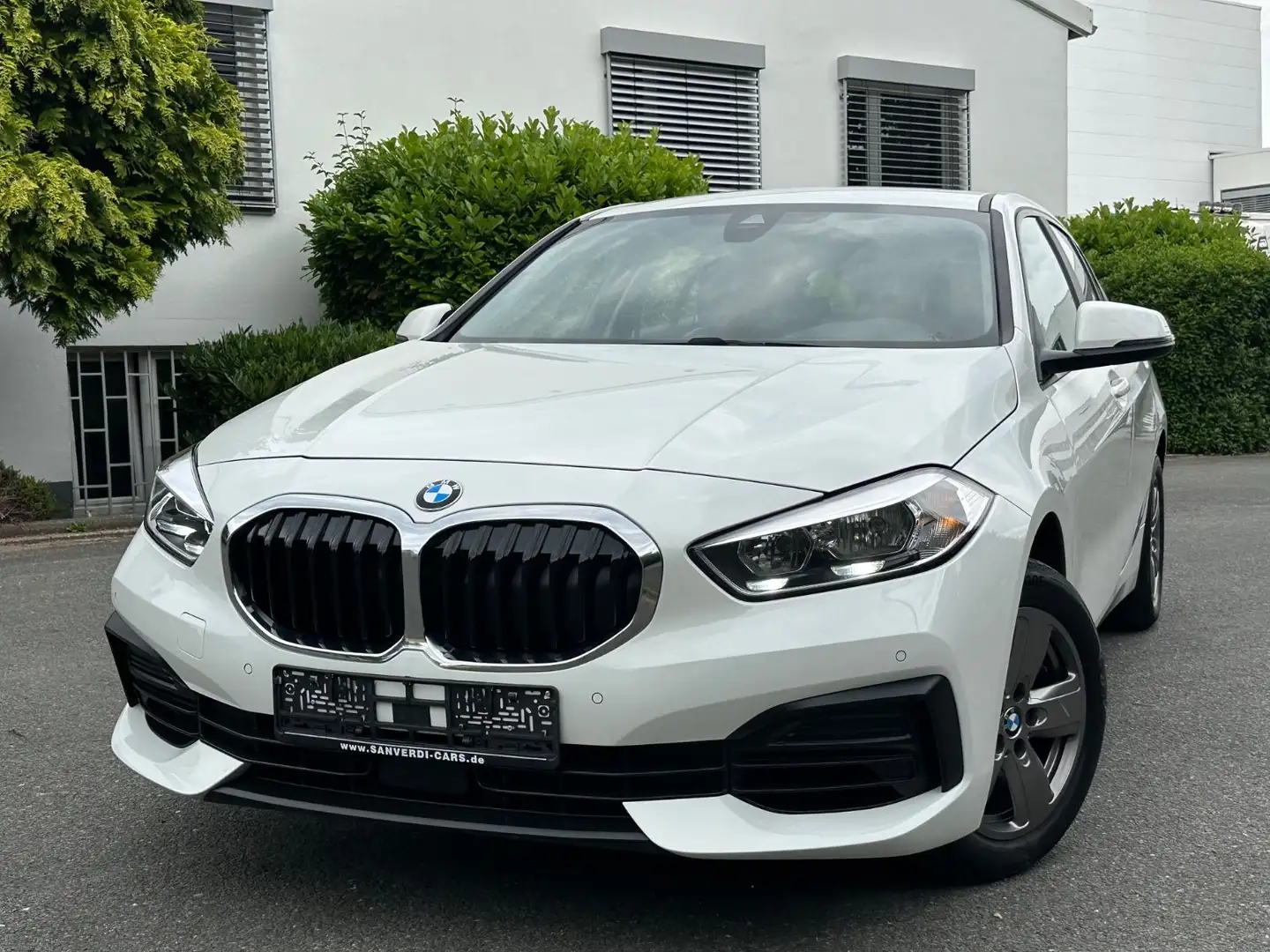 BMW 118 i Advantage*VOLL-LEDER*DIGITAL*81-TKM* Wit - 2