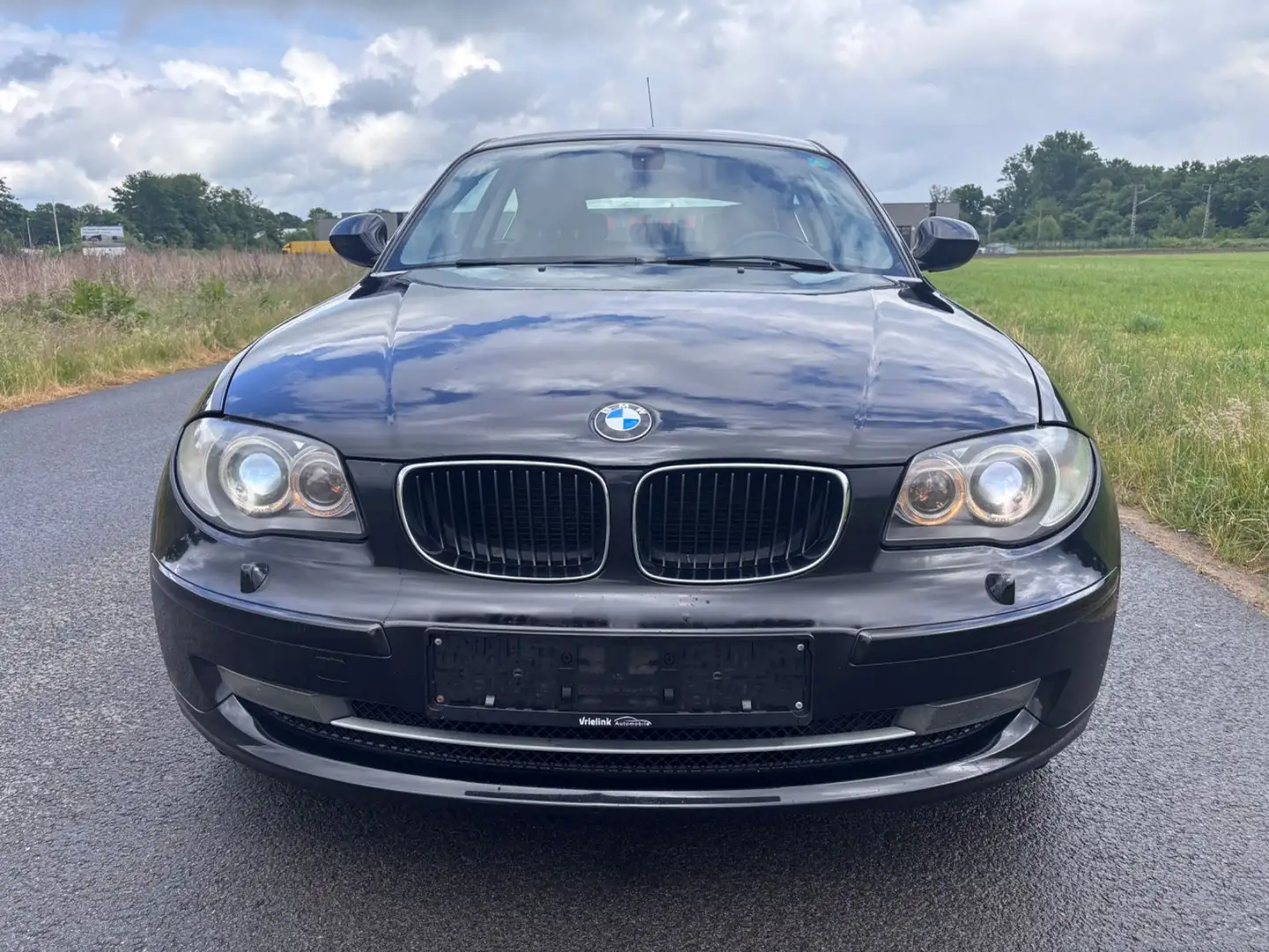 BMW 116 i Lim.-Xenon-Leder-Nav-Eur5-Alu- Negro - 2