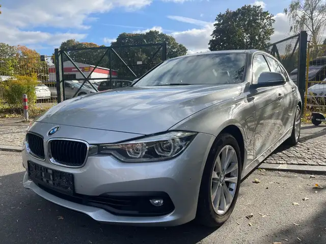 BMW 330 Baureihe 3 Lim. 330 e