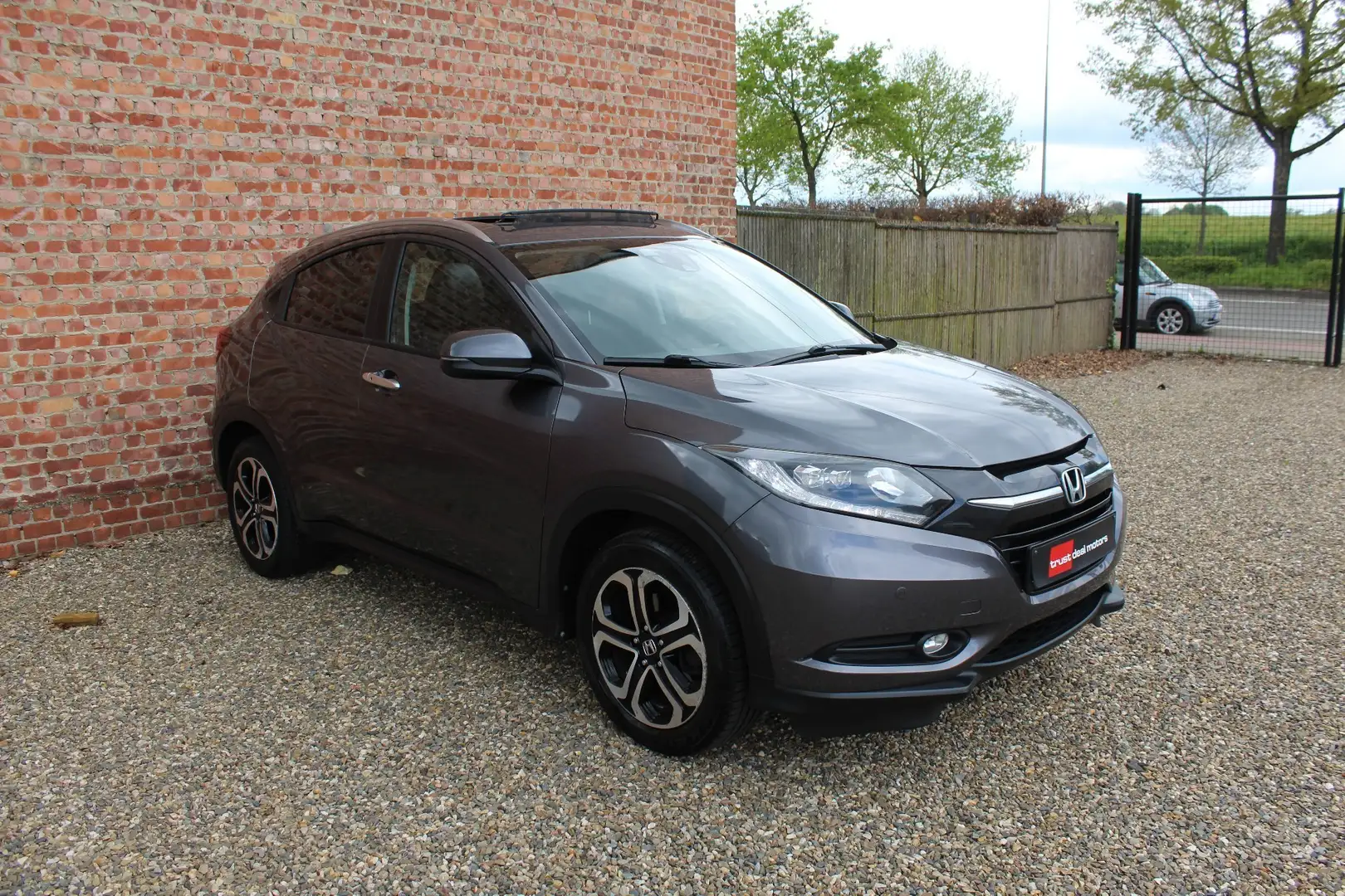 Honda HR-V 1.5i-VTEC Executive * FULL OPTION * GARANTIE * Grigio - 2