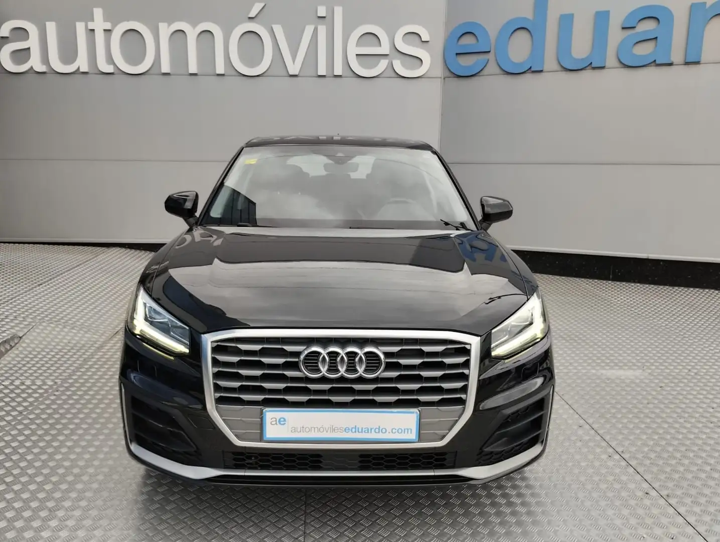 Audi Q2 1.6TDI Sport edition 85kW Negro - 2