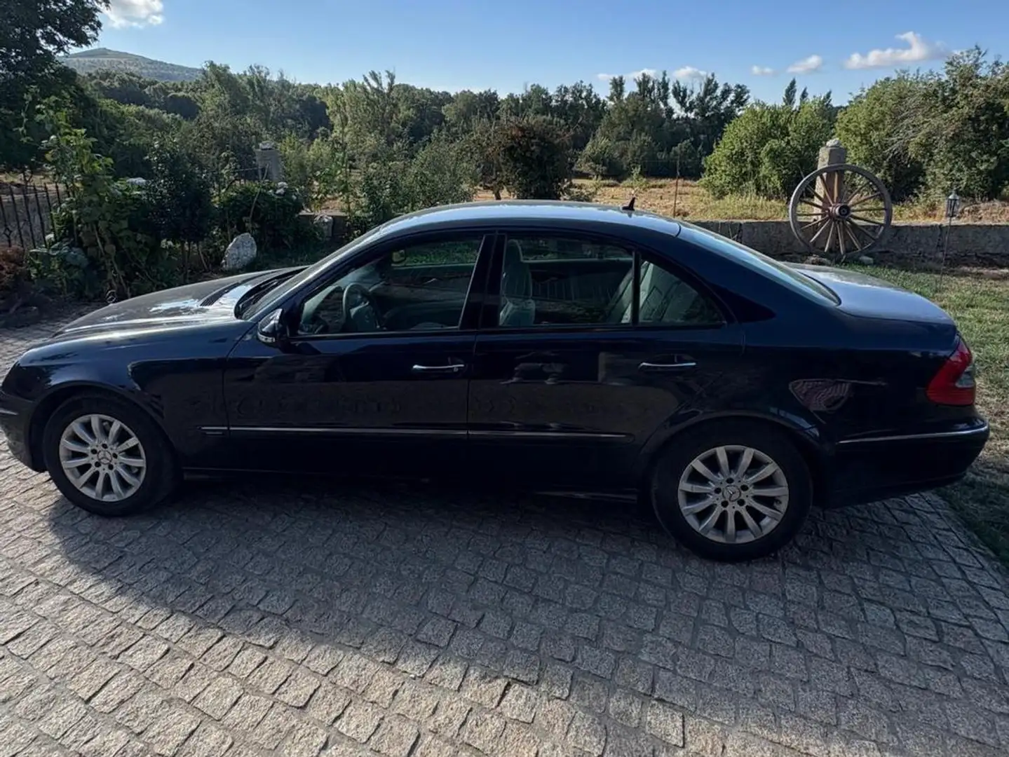 Mercedes-Benz 200 CDI ELEGANCE Azul - 2