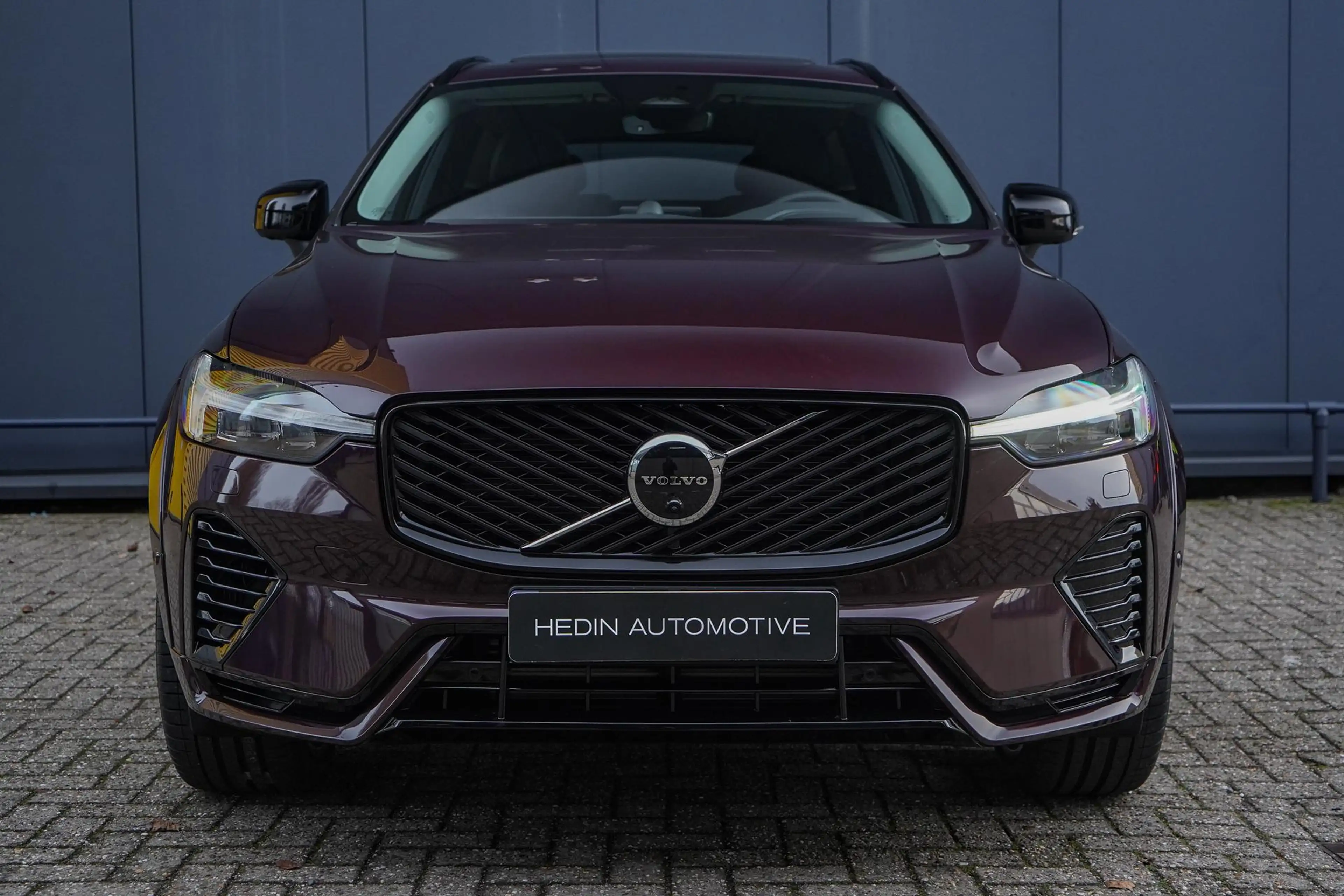 Volvo XC60 2.0 T6 Plug-in hybrid AWD Ultra Dark Executive | G — photo 2