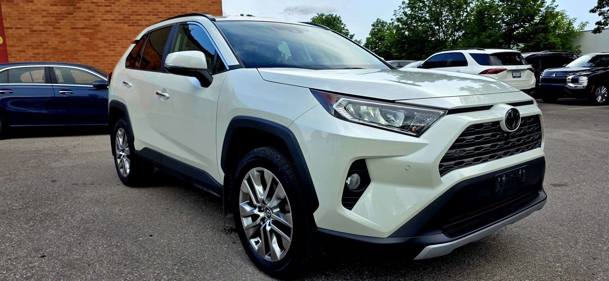 2019 Toyota RAV4 AWD Limited-NO ACCIDENT-LEATHER-SUNROOF-BLIND SPOT — снимка 1