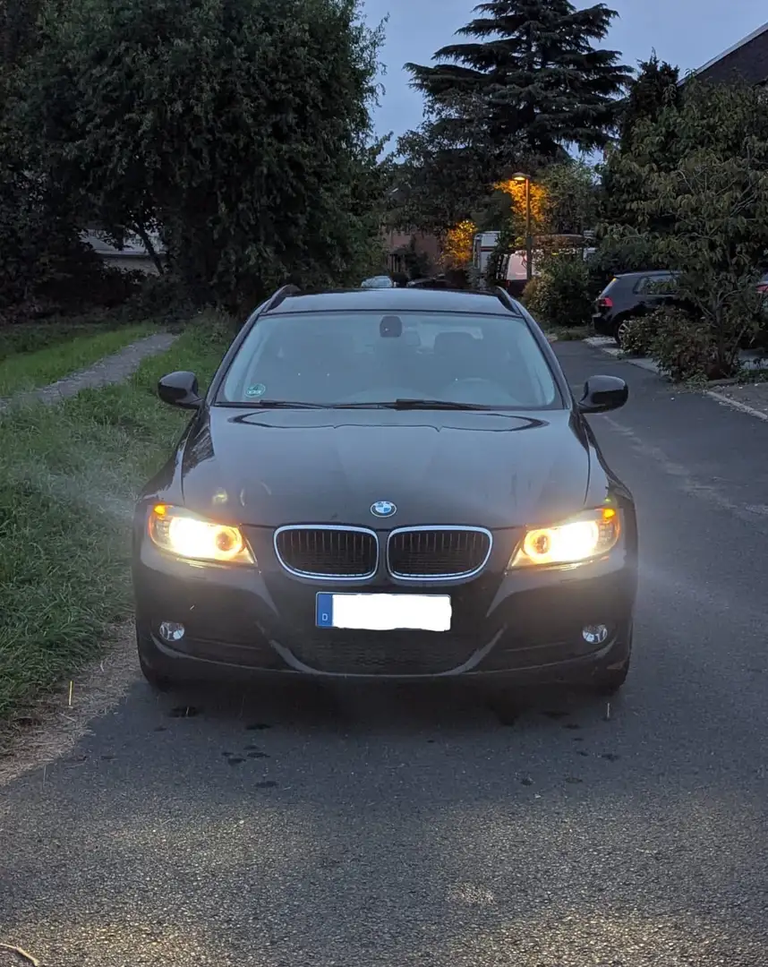 BMW 320 320d DPF Touring Aut. Edition Fleet Lifestyle Schwarz - 1