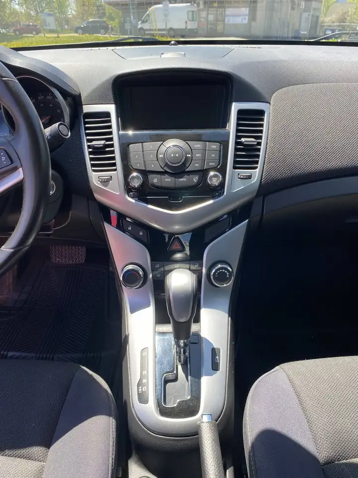 Chevrolet Cruze снимка Chevrolet Cruze