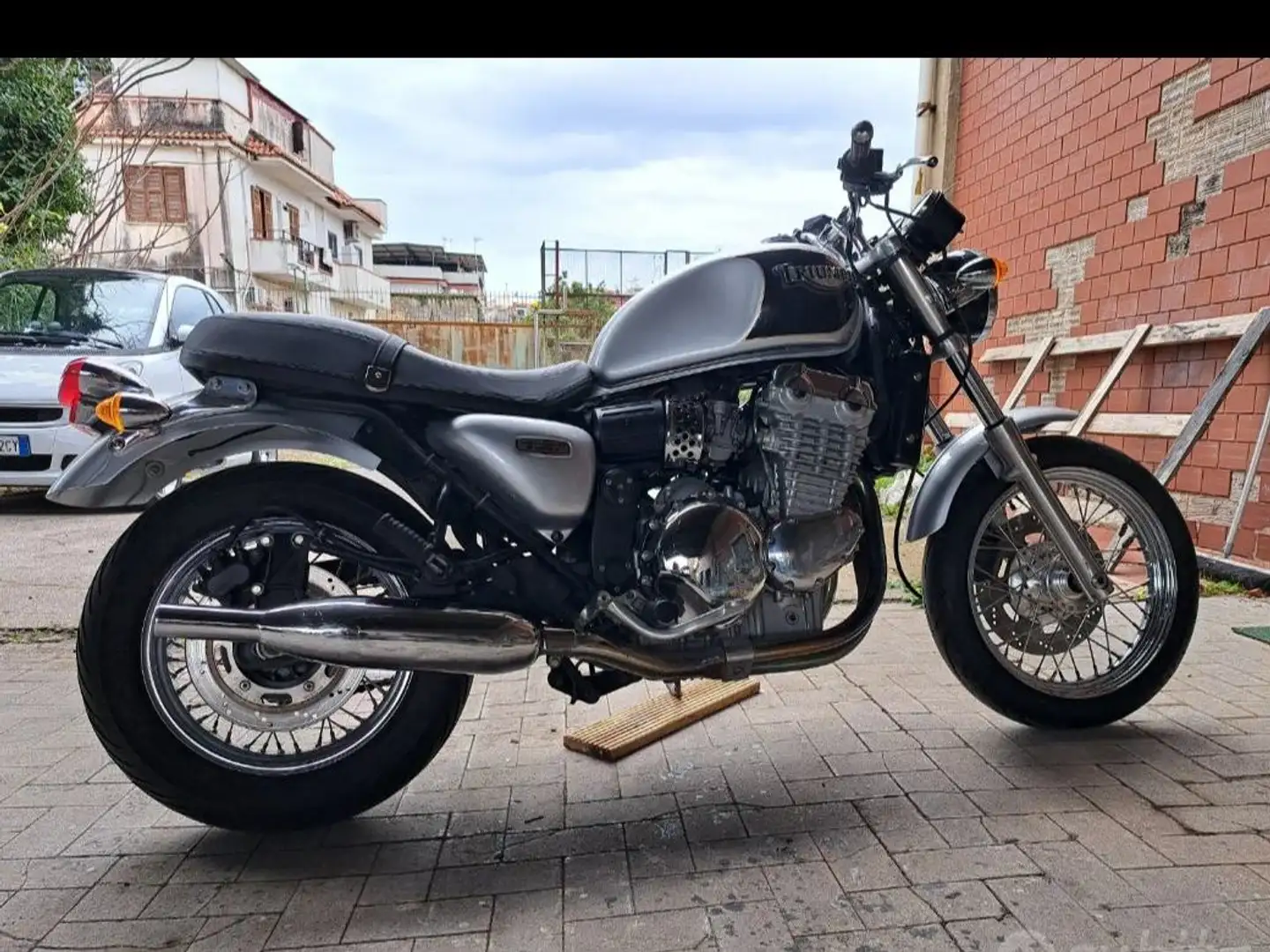 Triumph Thunderbird Sport Argintiu - 1