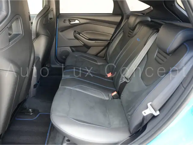 Ford Focus view 9