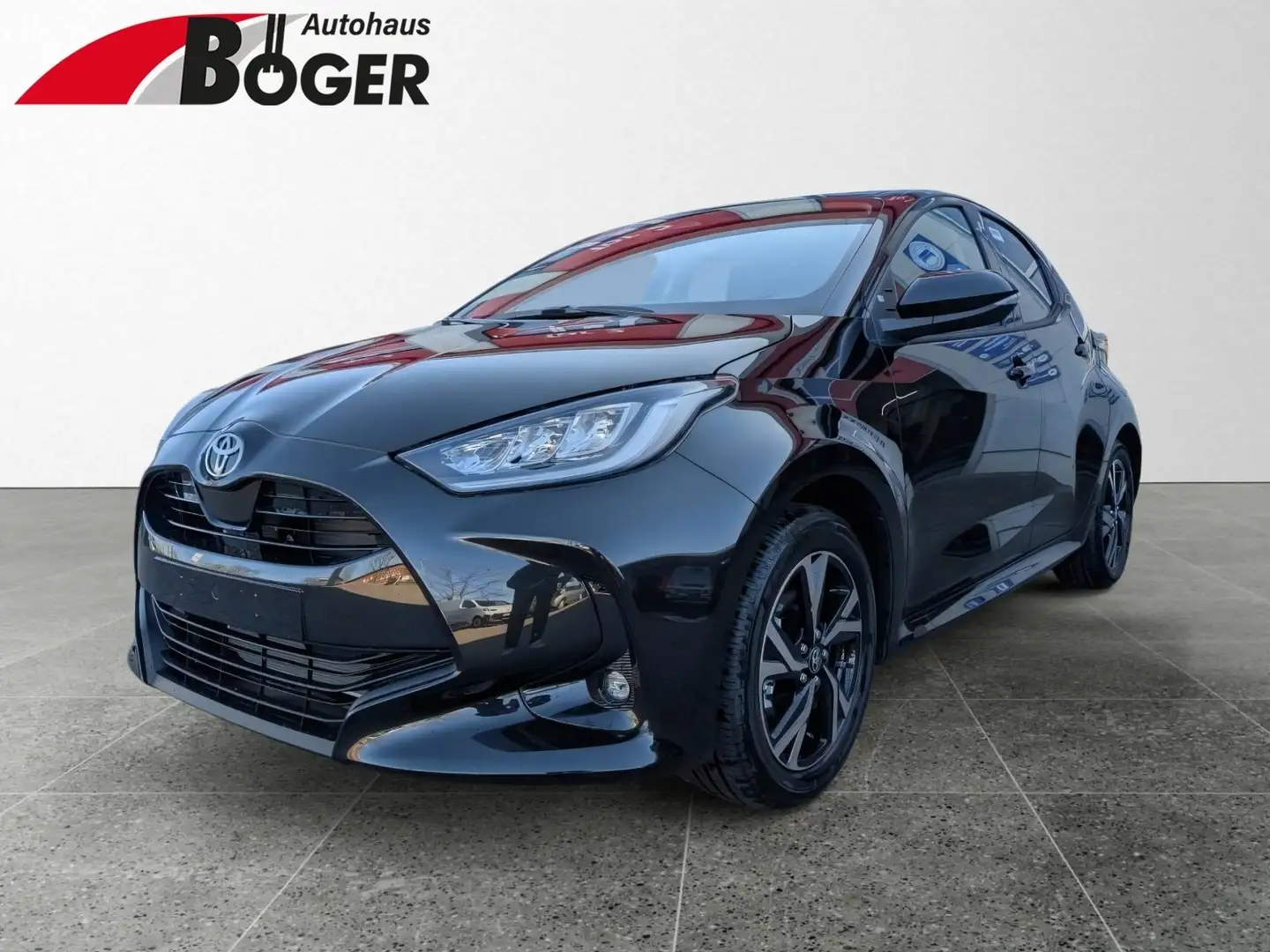 Toyota Yaris Hybrid 116 1.5 VVT-i Teamplayer *SHZ KEYLESS* Schwarz - 1