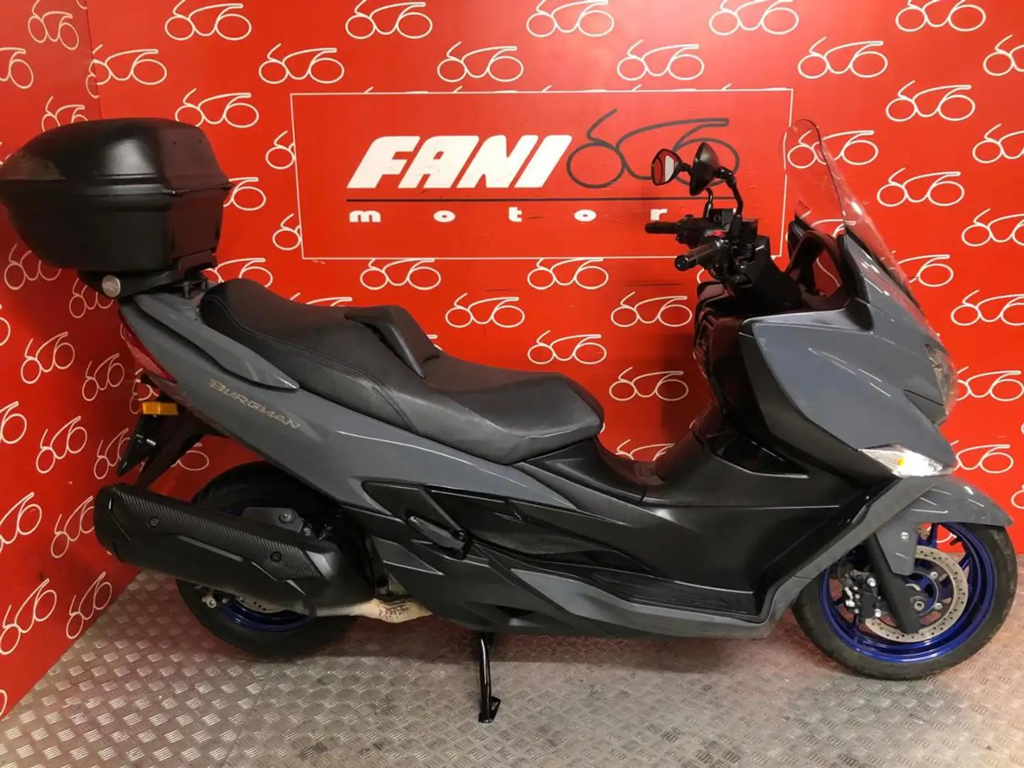 Suzuki Burgman 400 AN Grigio - 1