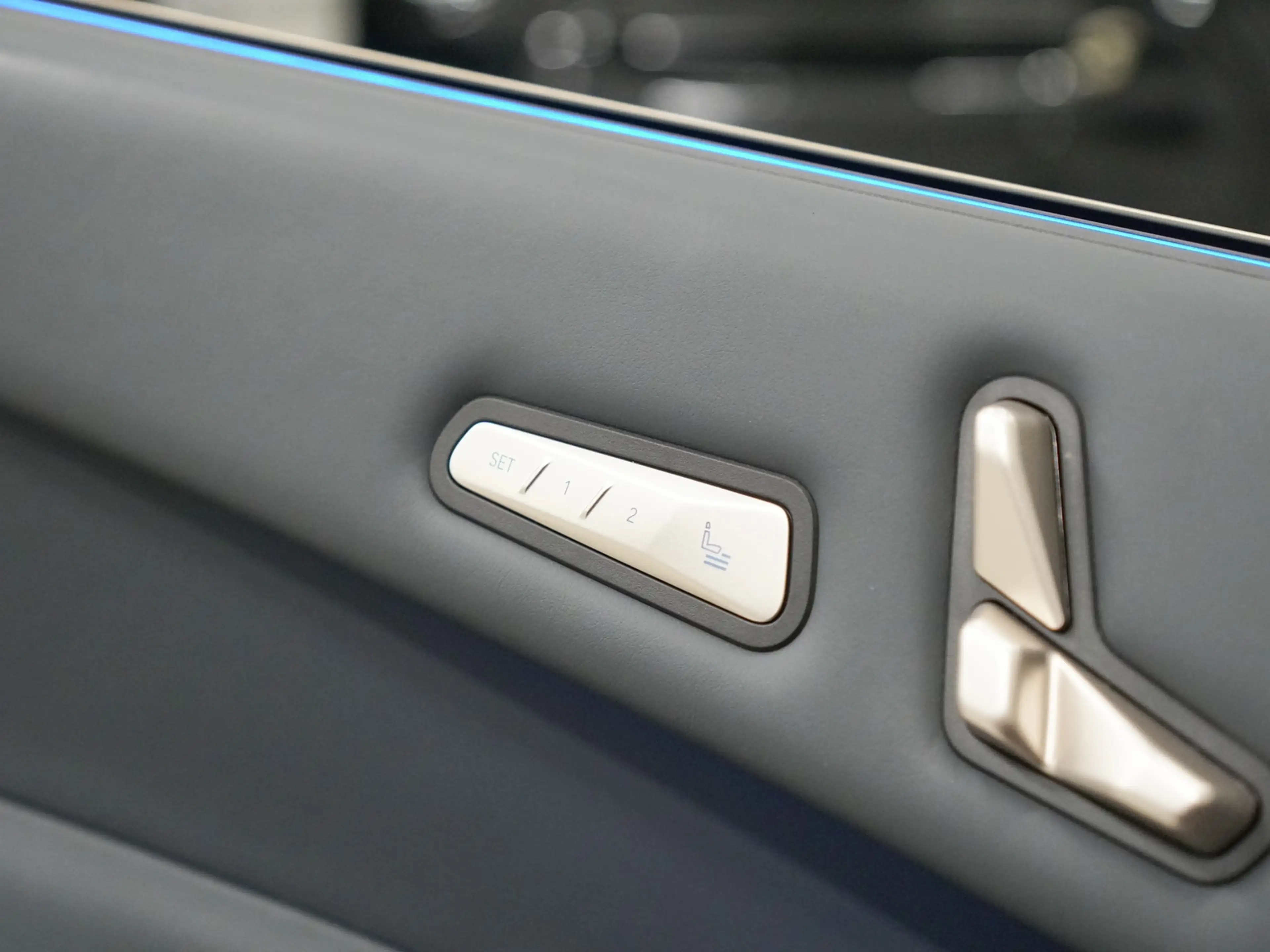 BMW iX xDrive40 Skylounge | CoPilot | Elektr. Trekhaak | — photo 17