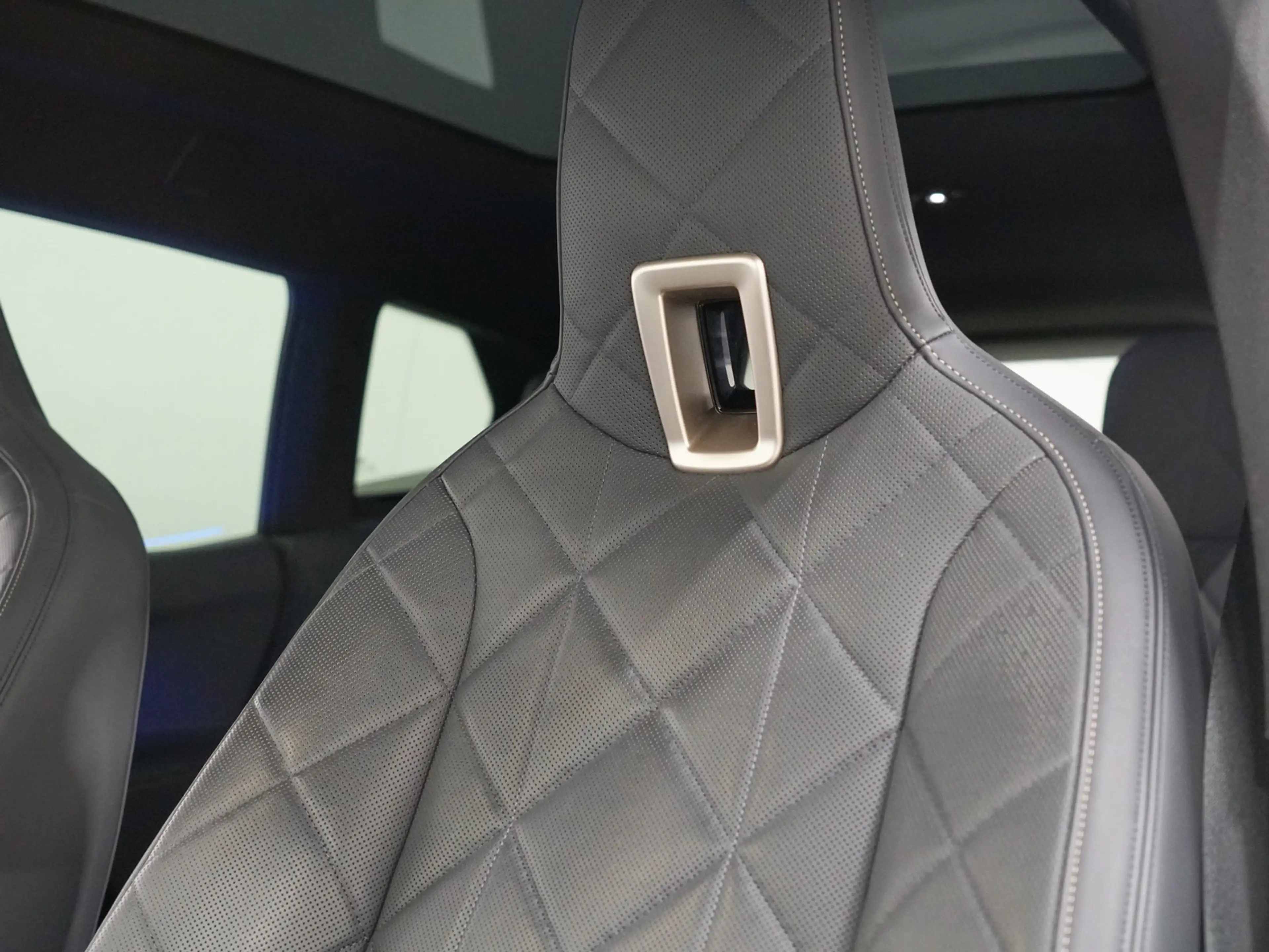 BMW iX xDrive40 Skylounge | CoPilot | Elektr. Trekhaak | — photo 29