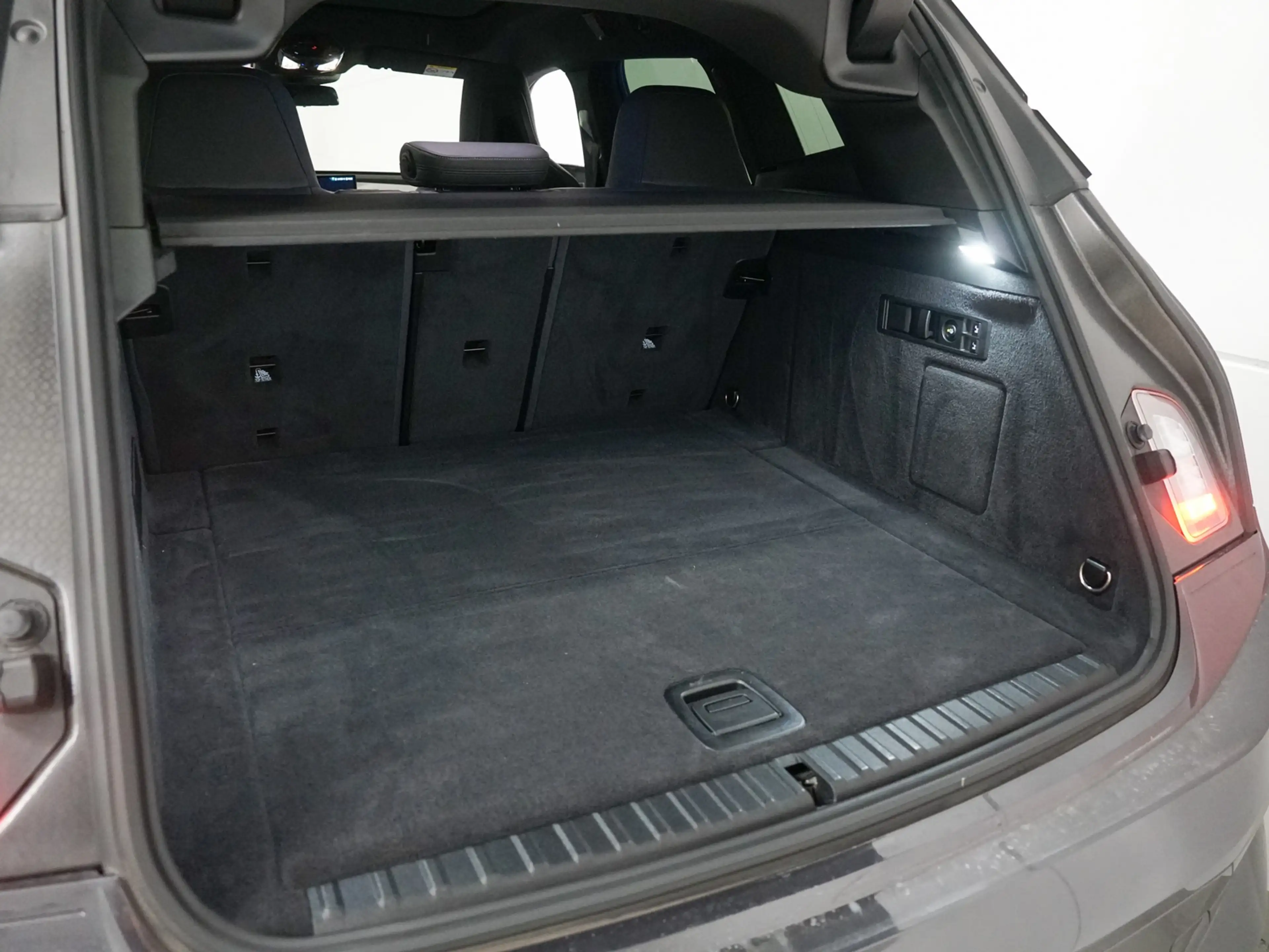 BMW iX xDrive40 Skylounge | CoPilot | Elektr. Trekhaak | — photo 50