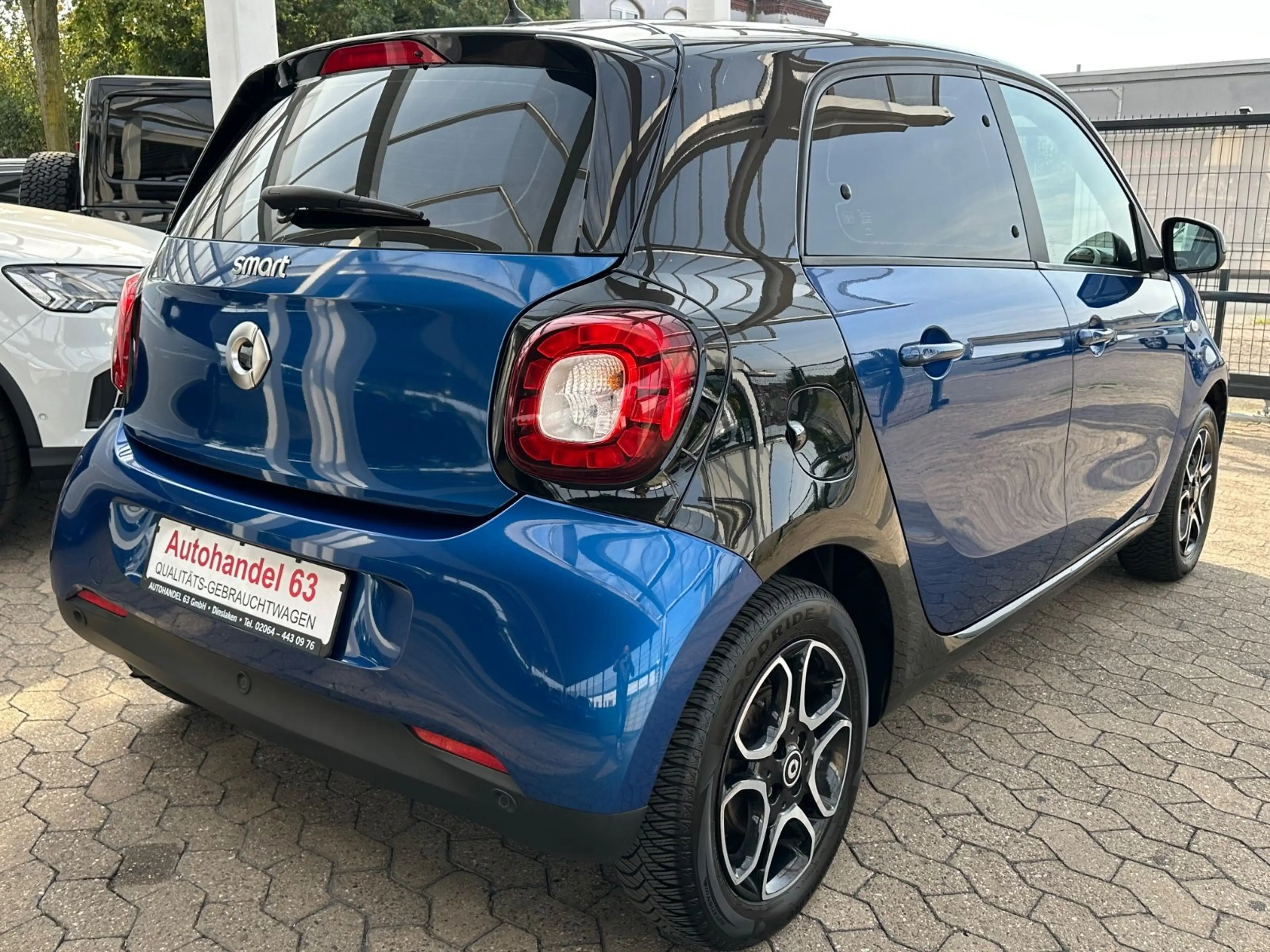 smart forFour forfour*92TKM*Leder*Navi*Alu*Funk*Sitzhe — photo 4