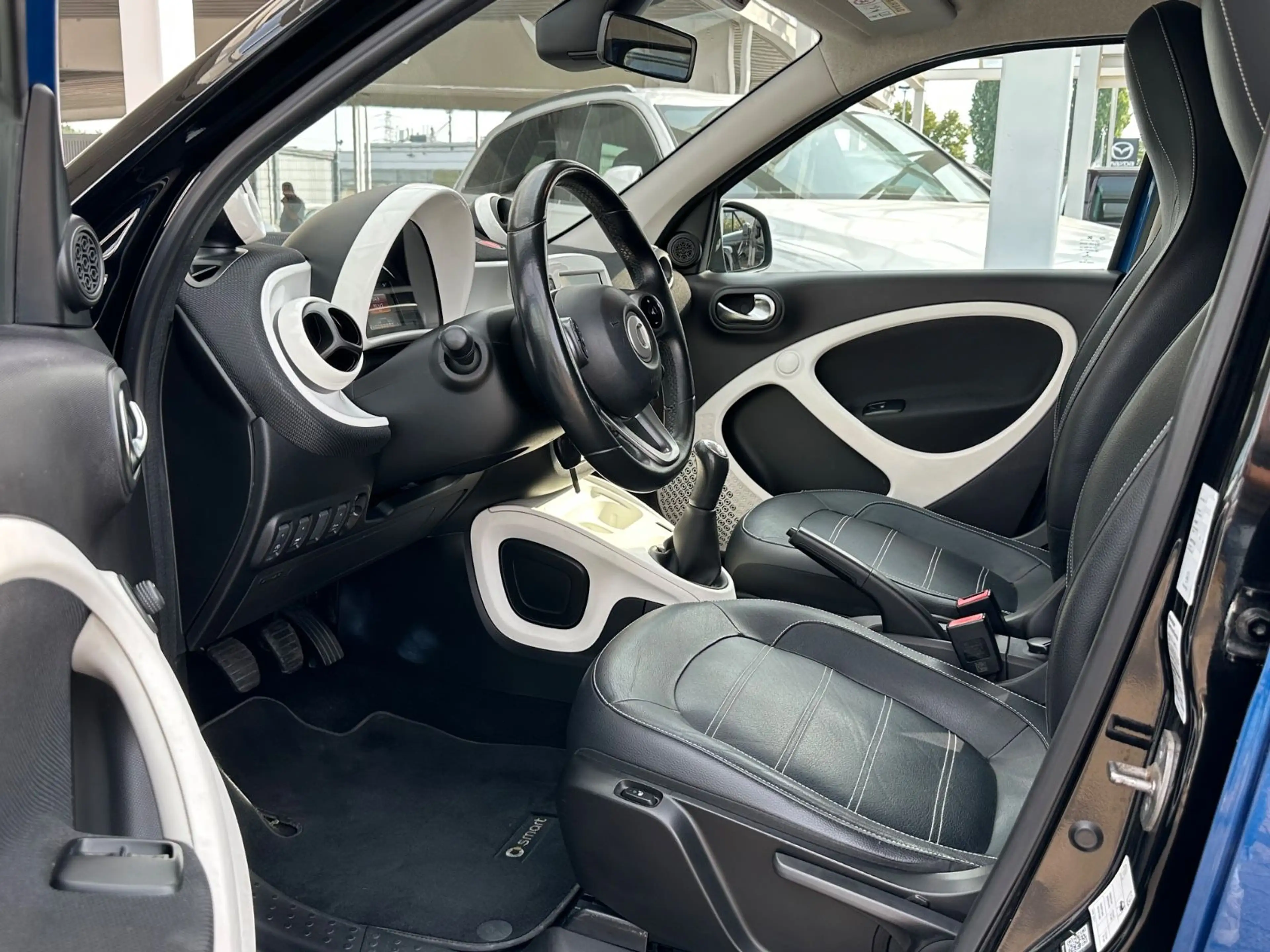 smart forFour forfour*92TKM*Leder*Navi*Alu*Funk*Sitzhe — photo 5