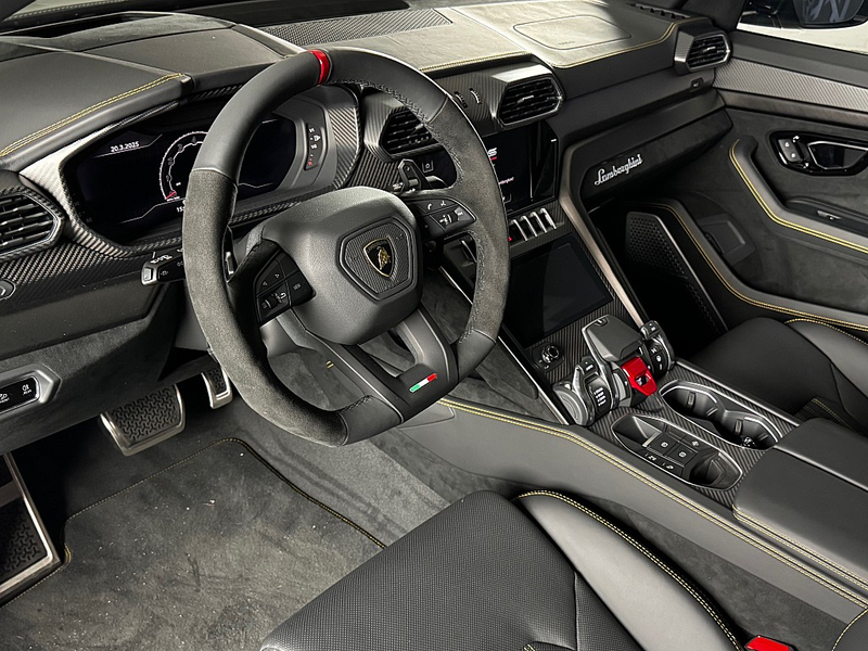 Lamborghini Urus Performante *MY25* VOLL CARBON* — photo 7